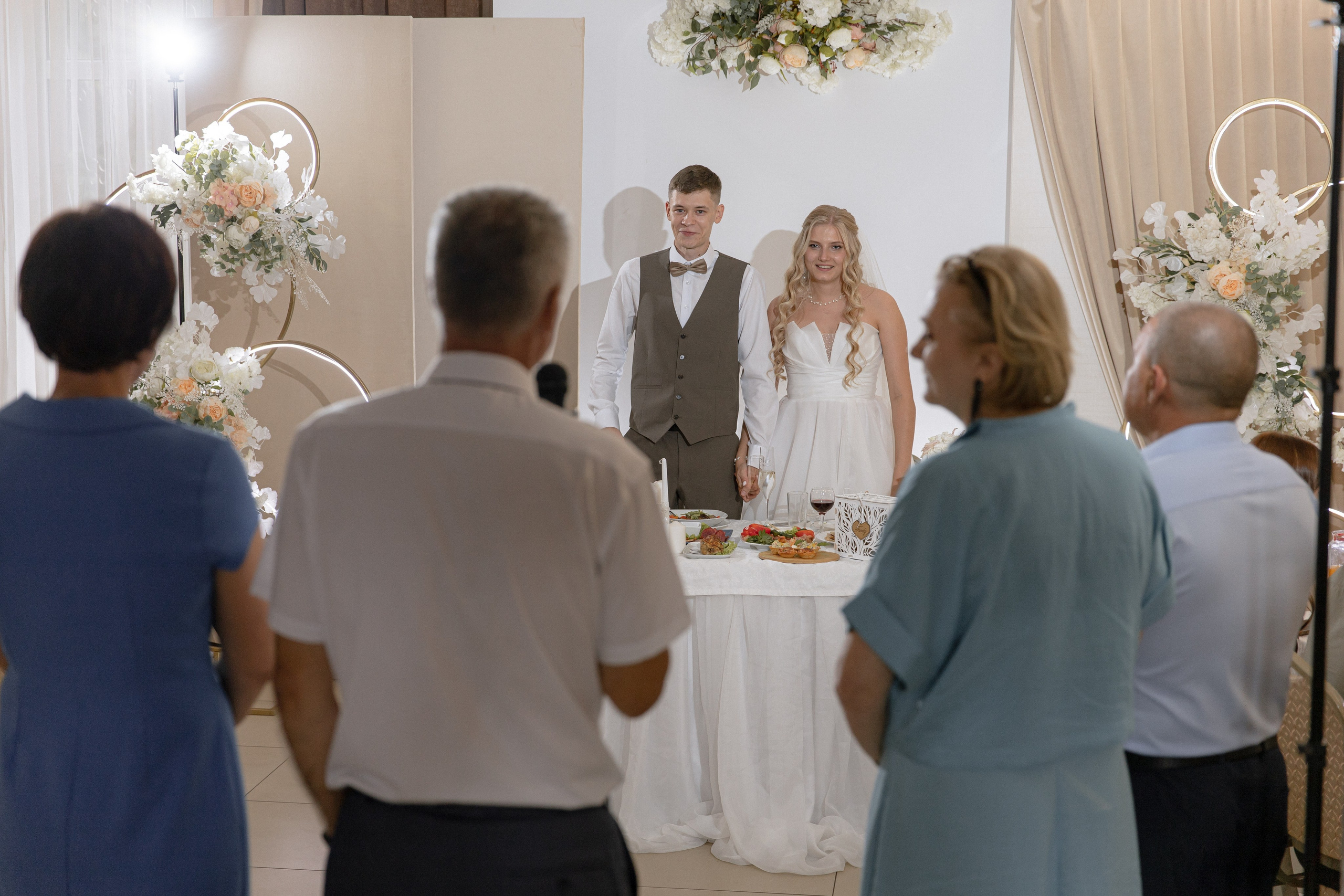 Он, она и весь день любви. Злата и Никита. Свадебный и семейный фотограф в Екатеринбурге Катя Буряк