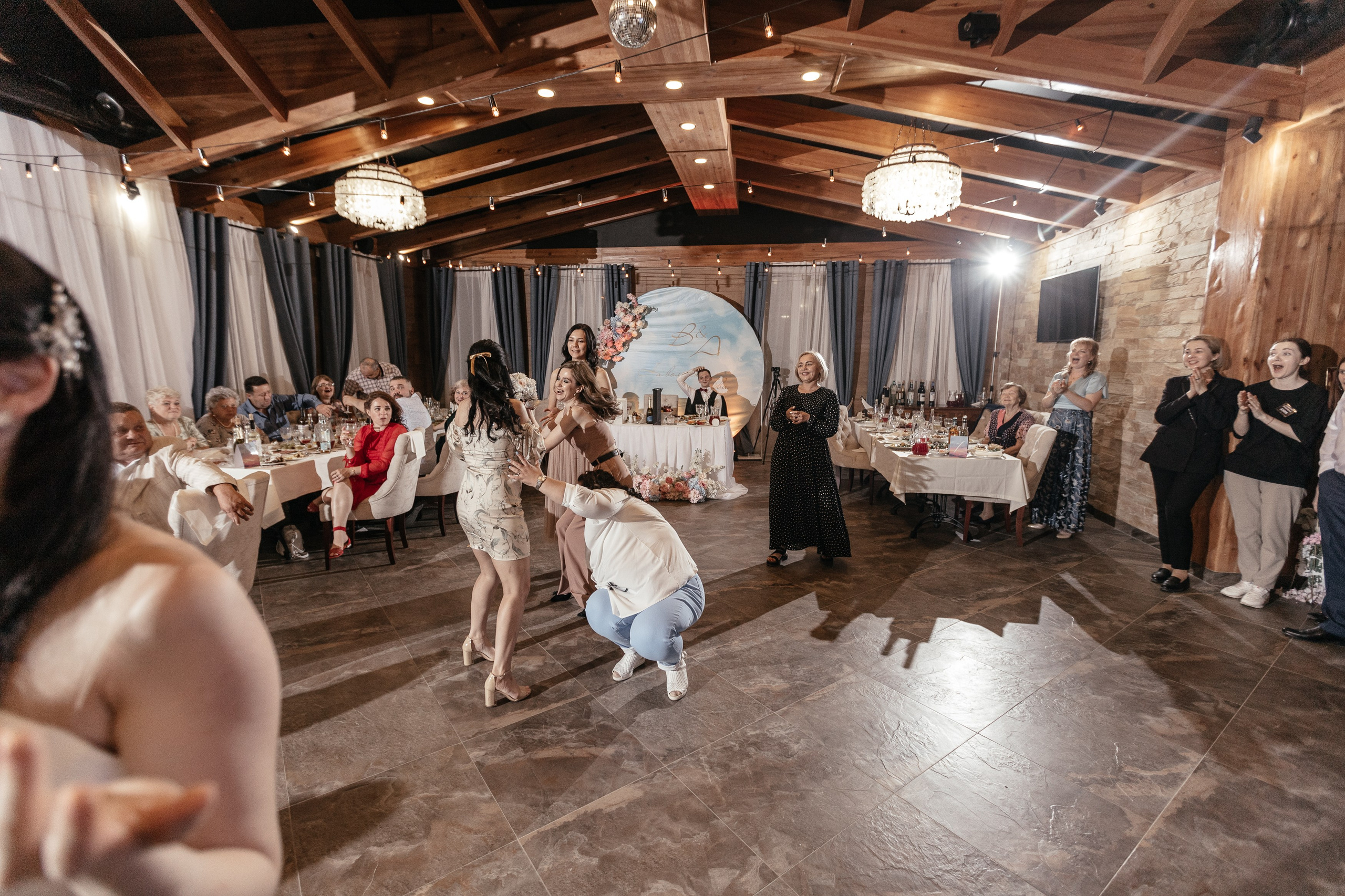 Свадебный фотограф Уфа — Руслан ГабдлисламовЖивые эмоции, красивые кадры, воспоминания на всю жизнь.Работаю по всей Республике Башкортоста. Свадебный фотограф Уфа Руслан Габдлисламов