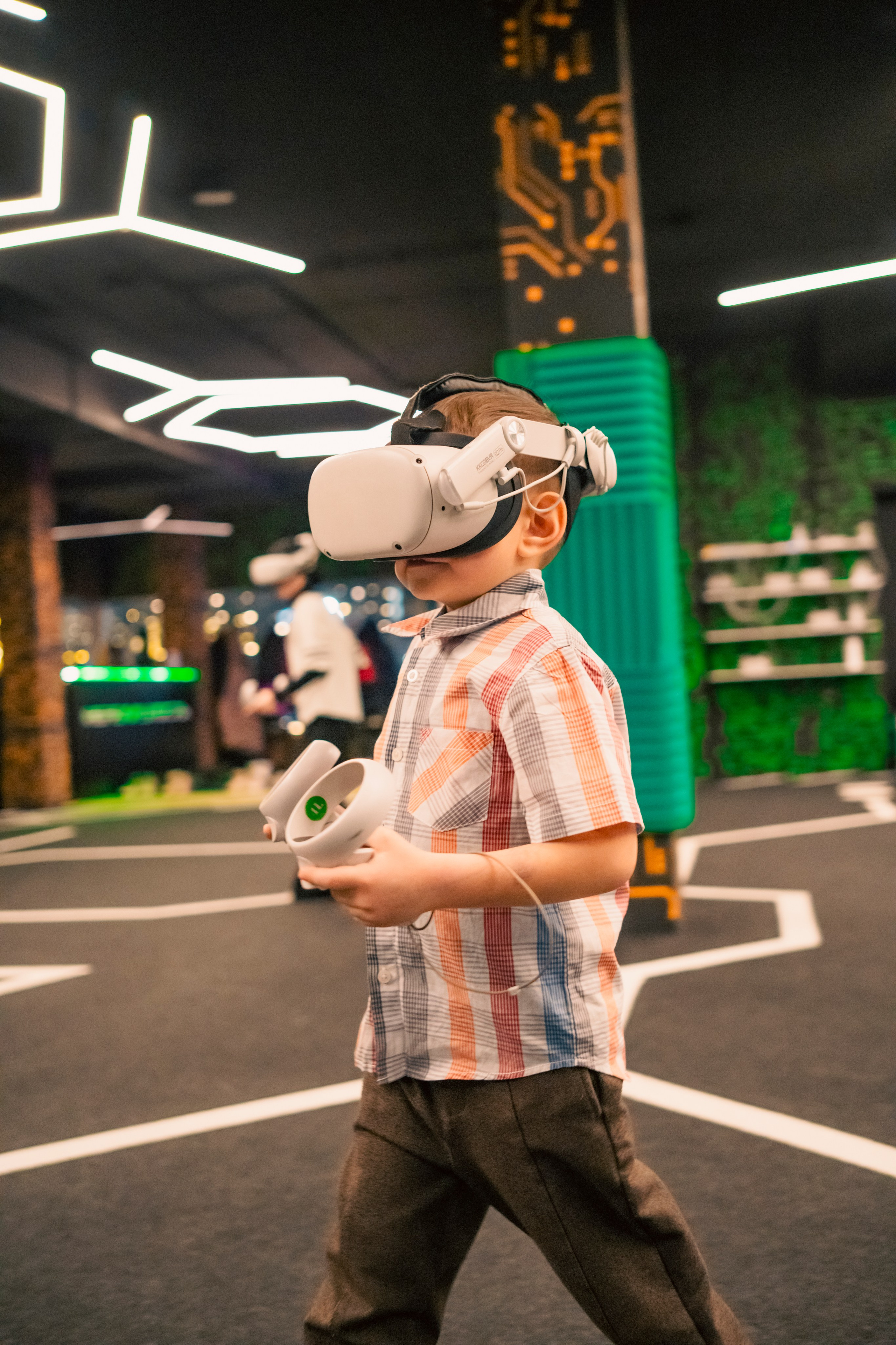 VR (November-December 2024). Felixtones