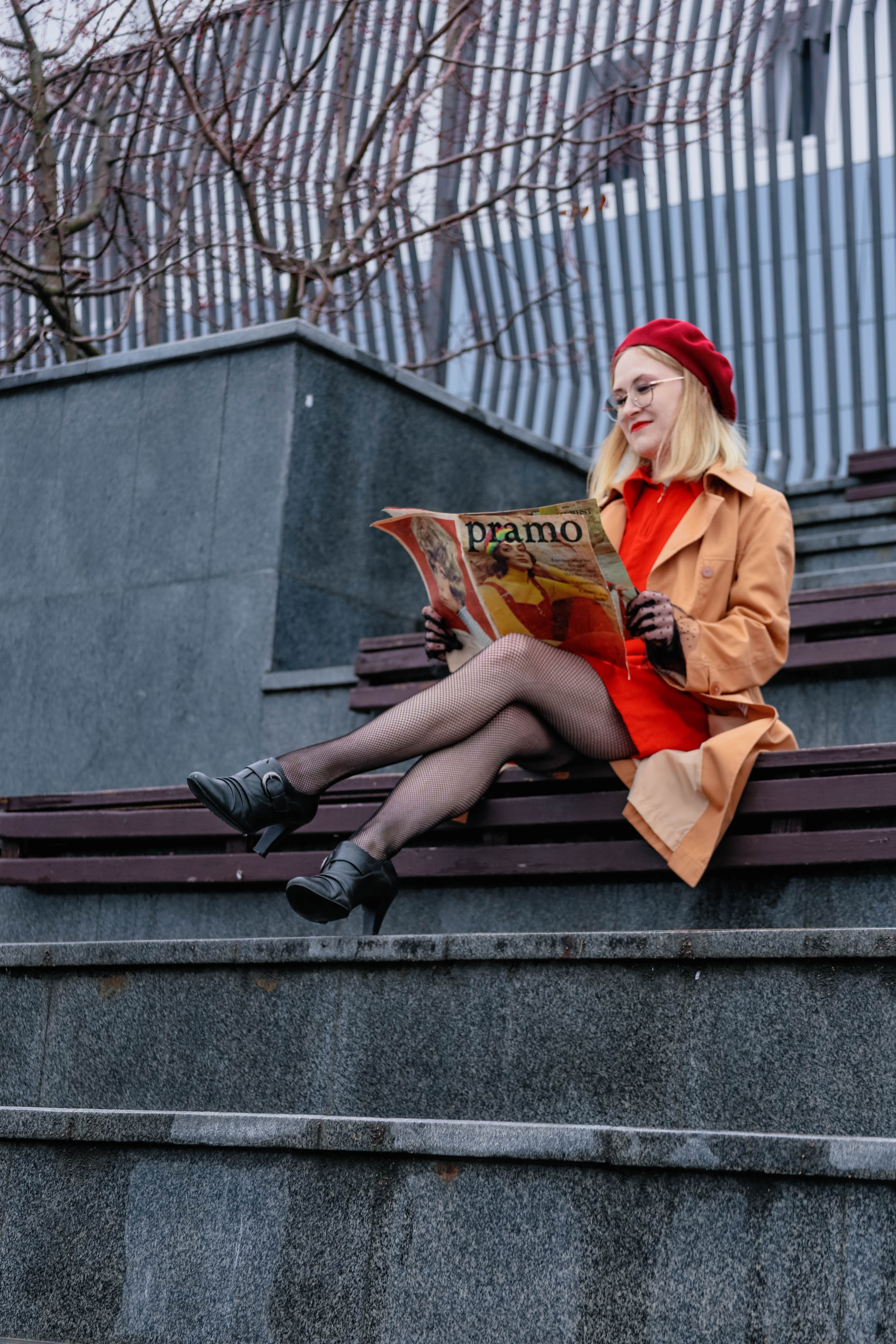 Маша на набережной. Фотограф Пермь. Фотосессия в фотостудии Перми и на свежем воздухе