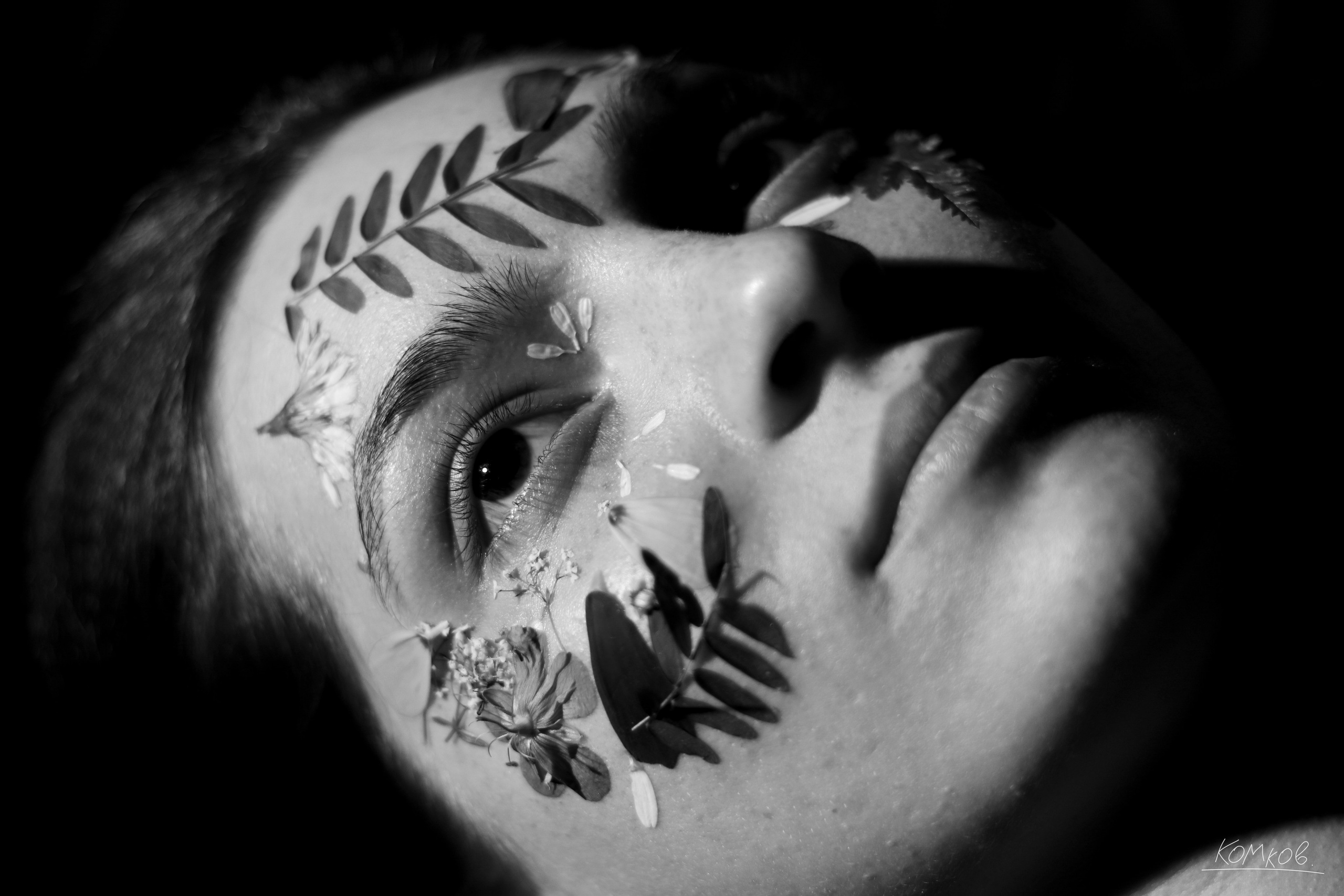 Маша и цветы. Ивентный фотограф в Санкт-Петербурге Олег Комков