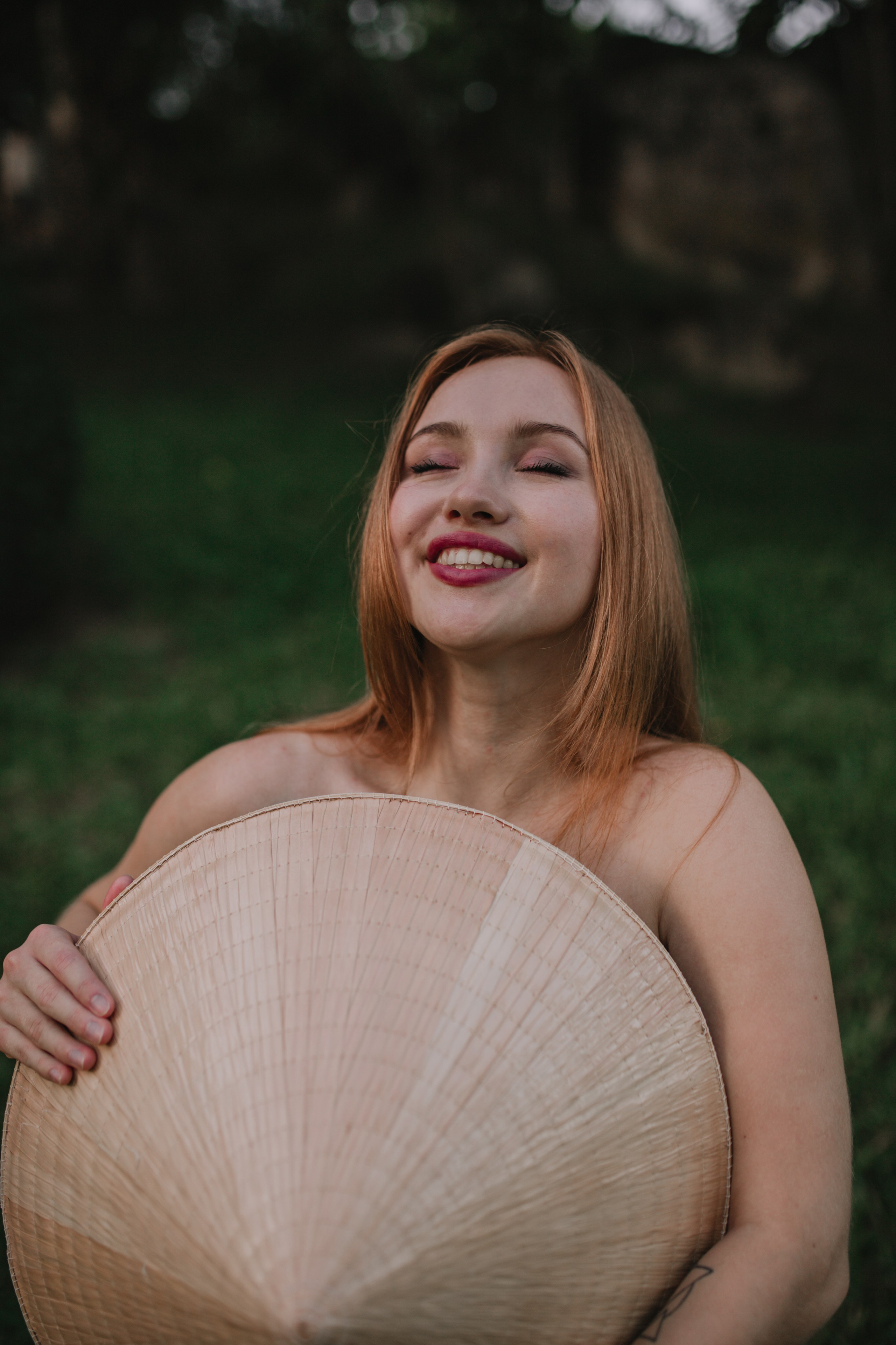 Елизавета на улицах Вьетнама. Главная