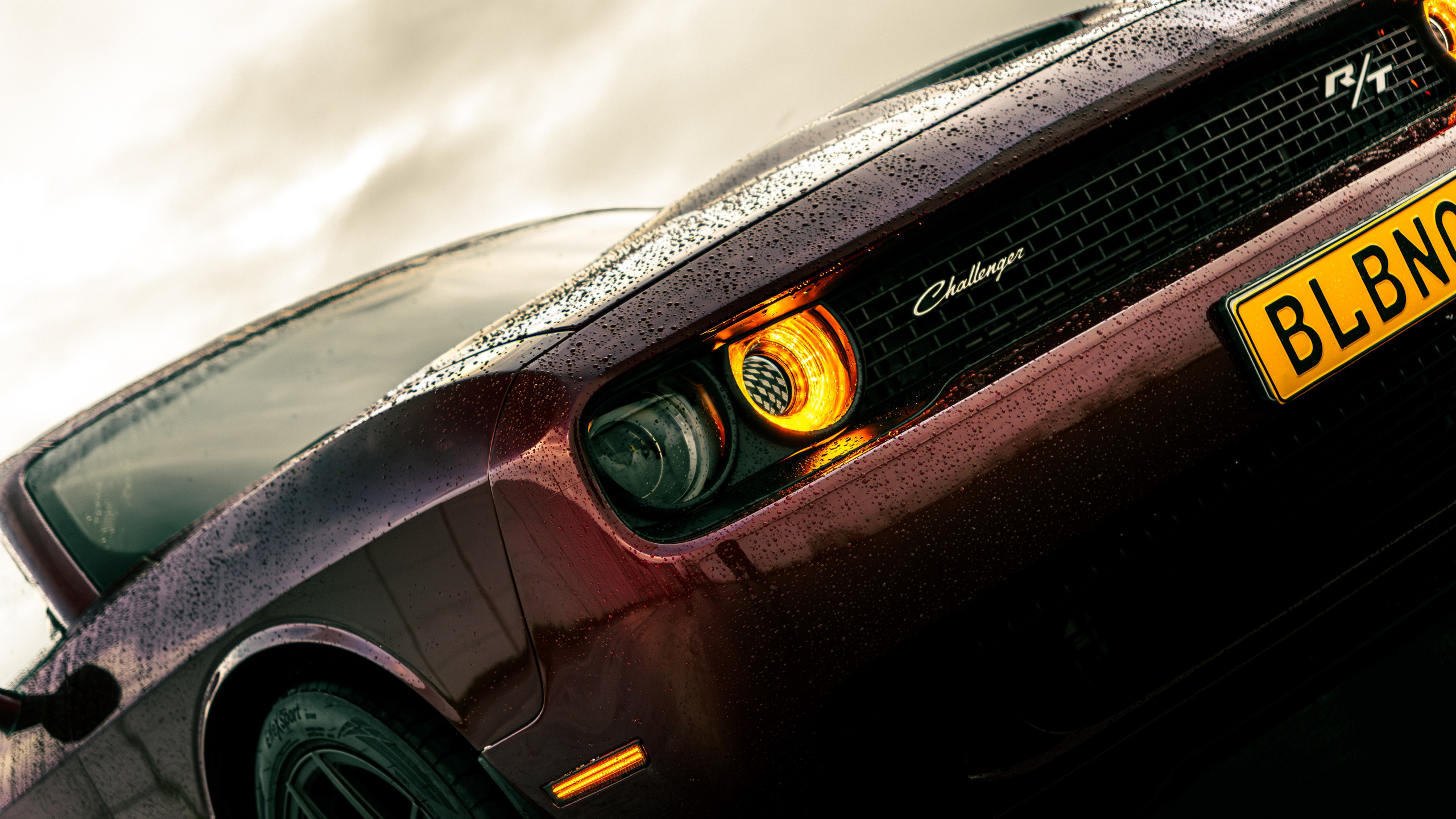 Dodge Challenger 5.7. Valya Fleks
