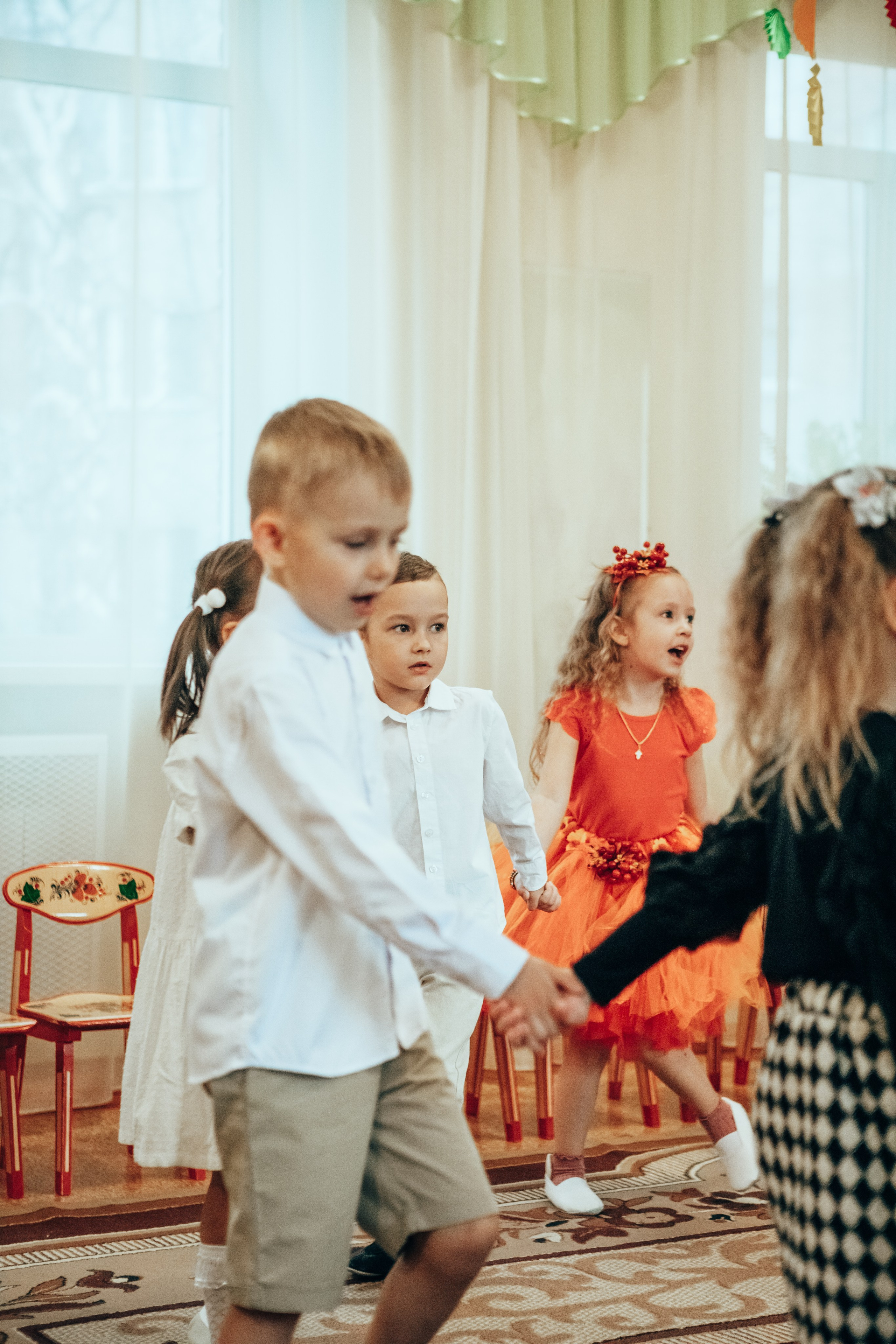 Утренник «Праздник осени». Семейный и детский фотограф в г. Новосибирске Макеева Анастасия