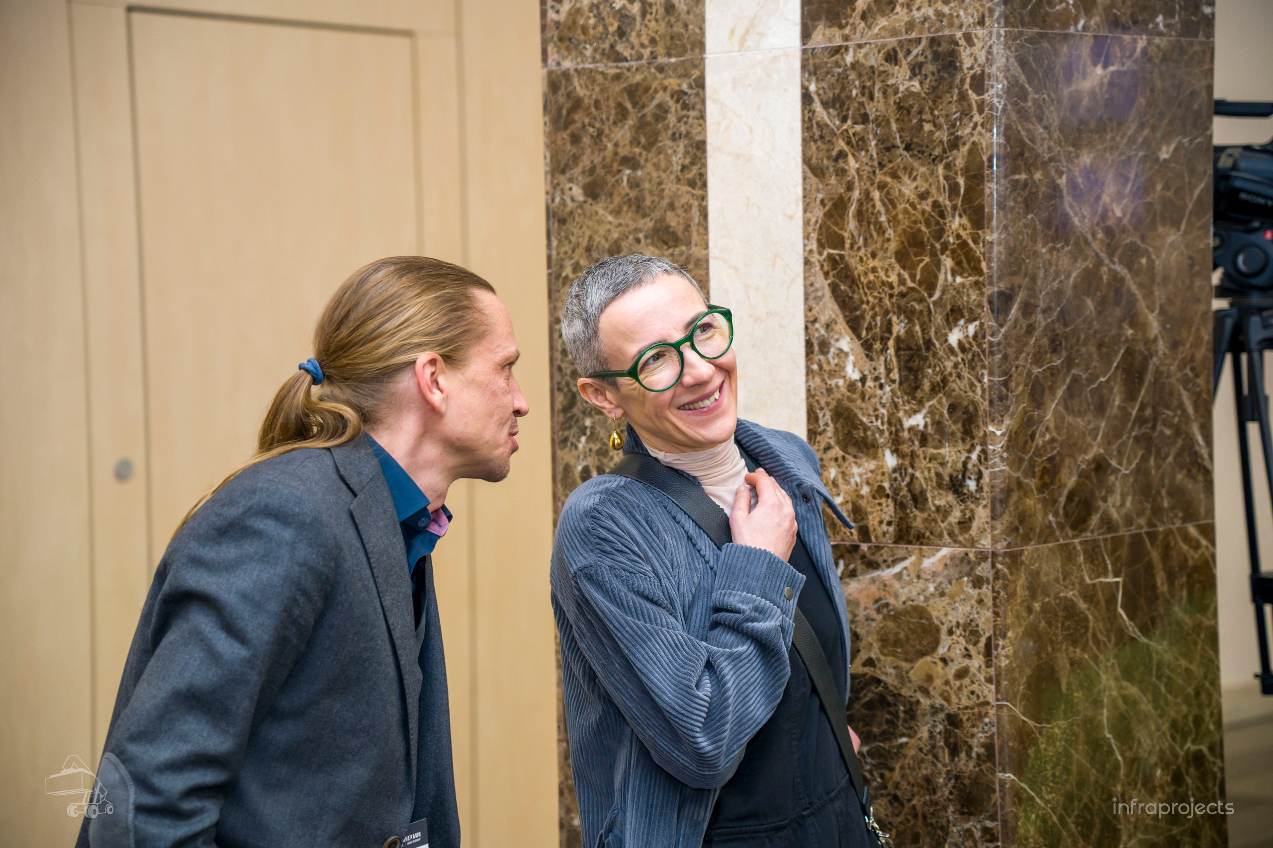 За контейнерами репортаж. Фотограф в Санкт-Петербурге. Репортажная и все съёмки для бизнеса