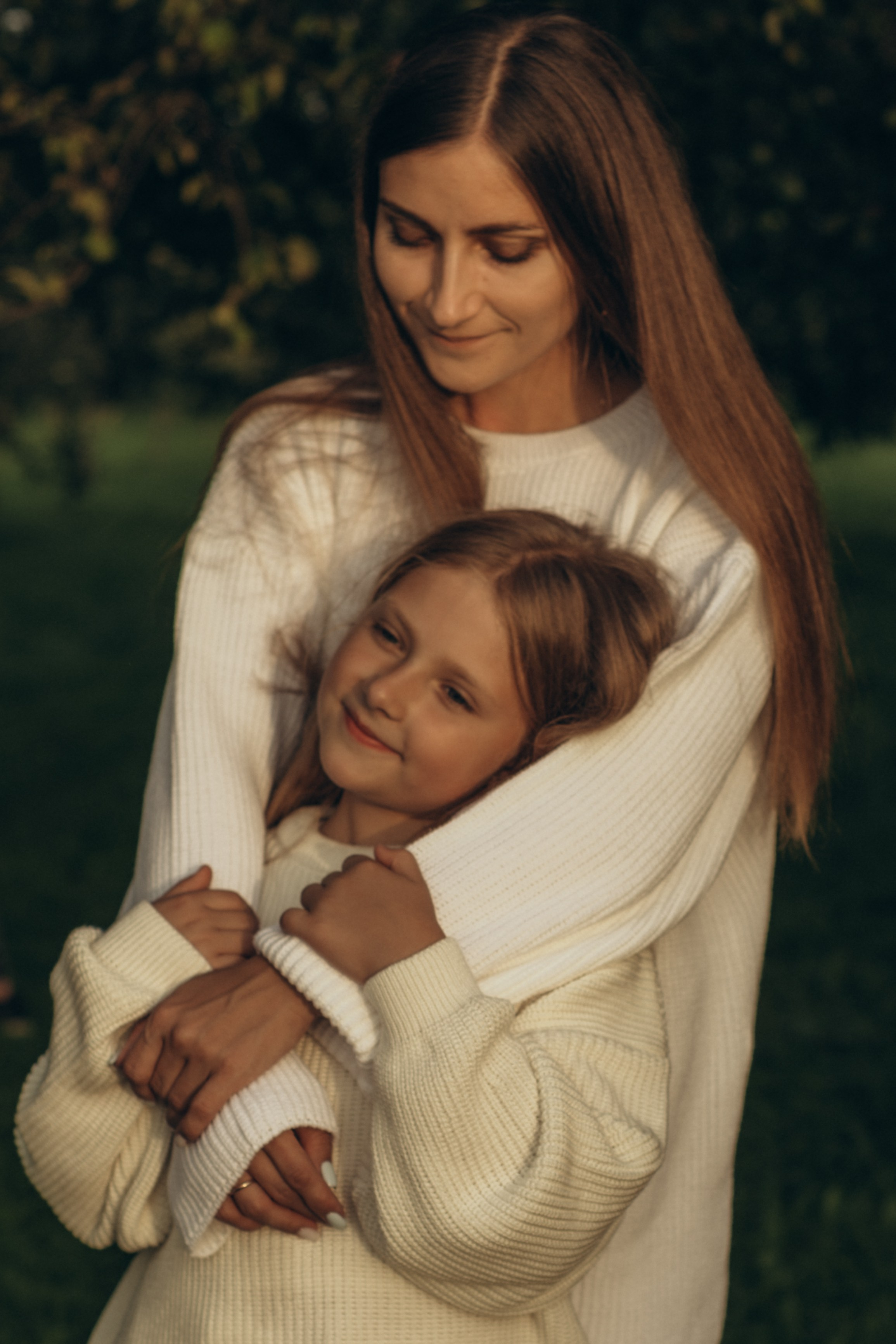 В яблоневых садах. Гаврилова Настя семейный фотограф lifestyle в Москве