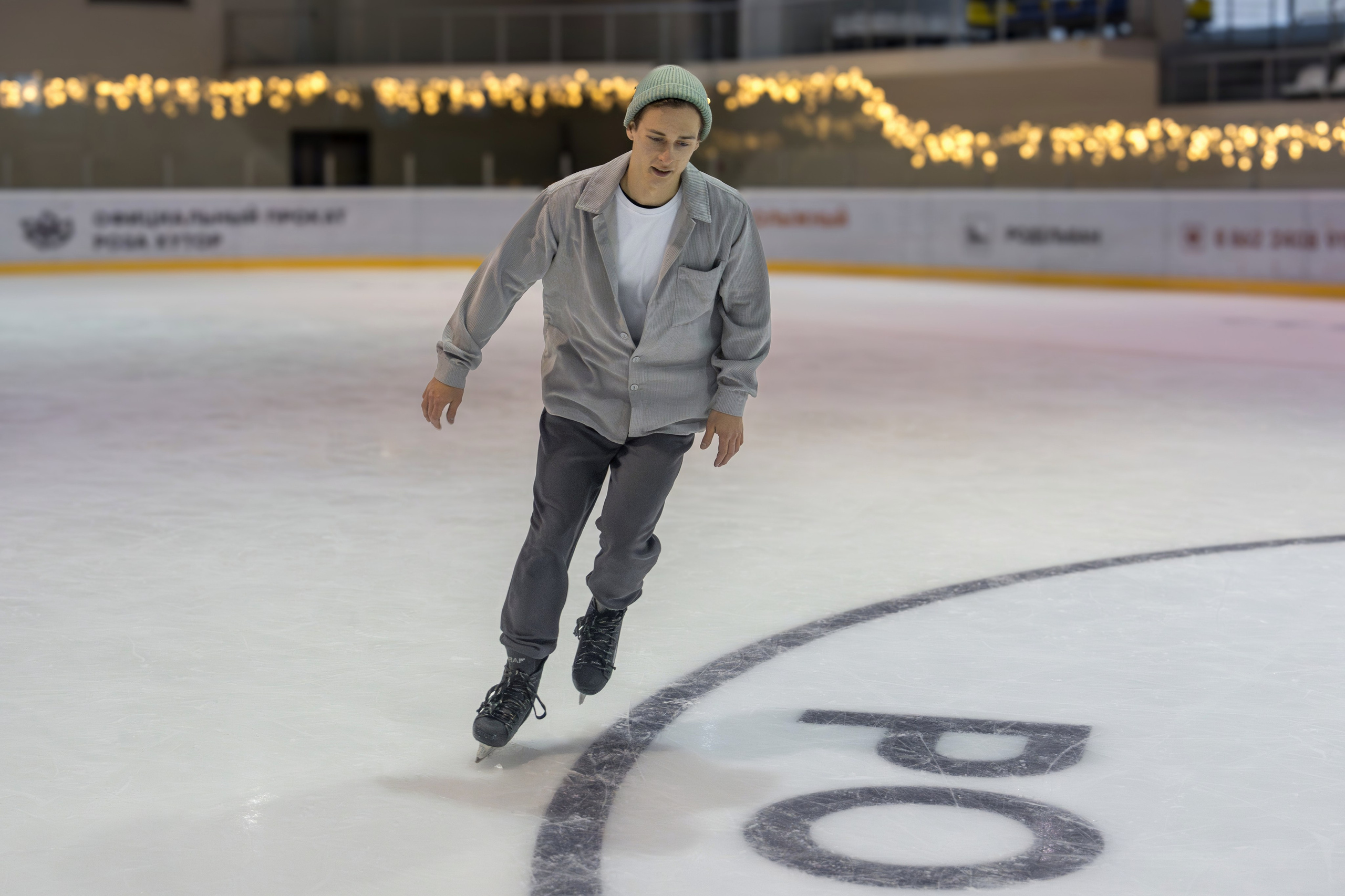 Контент съемка на катке для курорта Роза Хутор. Репортажный фотограф в Красной Поляне и Сочи Павлюченко Екатерина