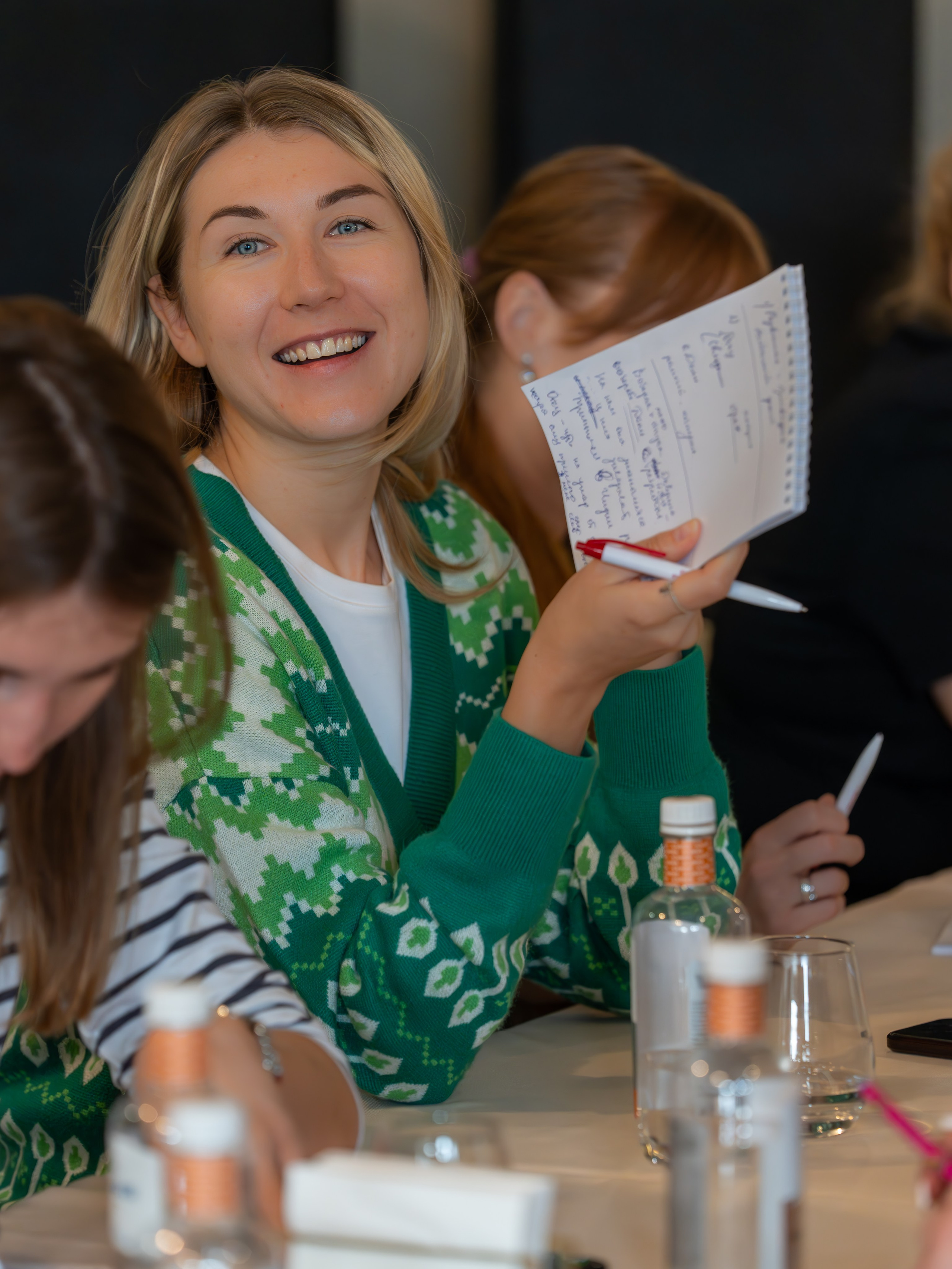 Литературная мастерская с Ольгой Шутовой в «Винотеррии». Репортажный фотограф в Красной Поляне и Сочи Павлюченко Екатерина