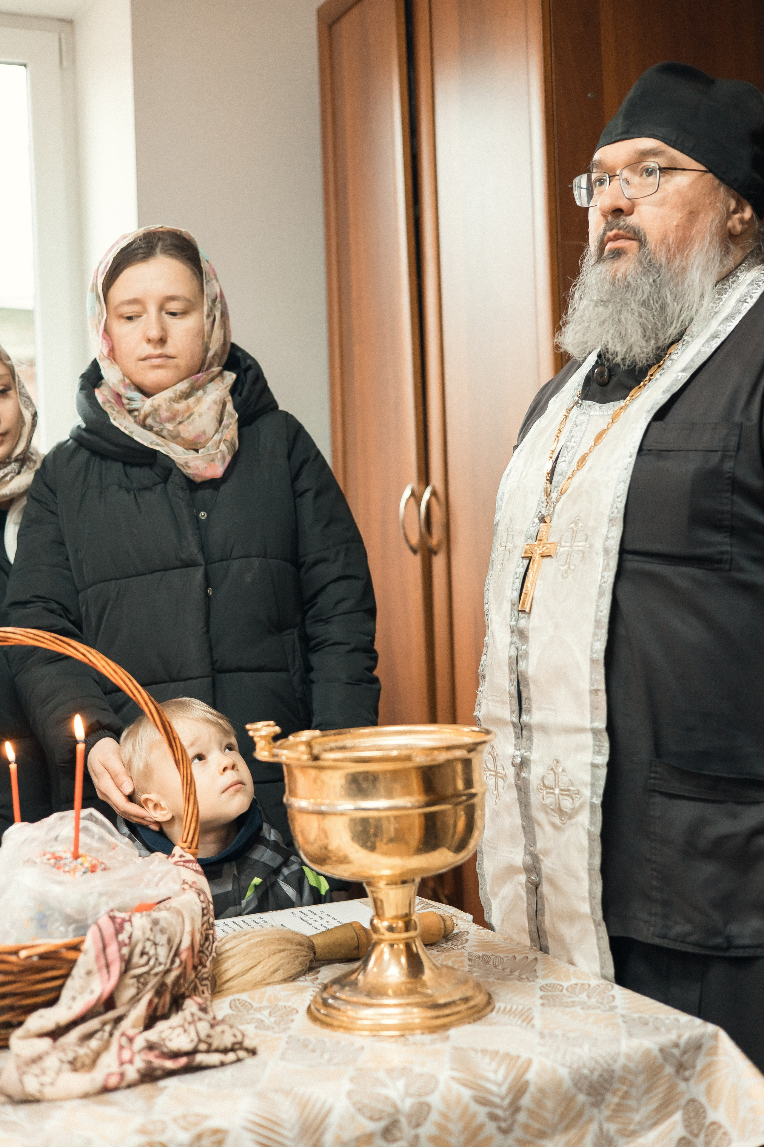 Освящение Куличей.Храм Святителя Николая Мирликийского в с. Саввинская Слобода.Звенигород. Артеменкова Анна Фотограф