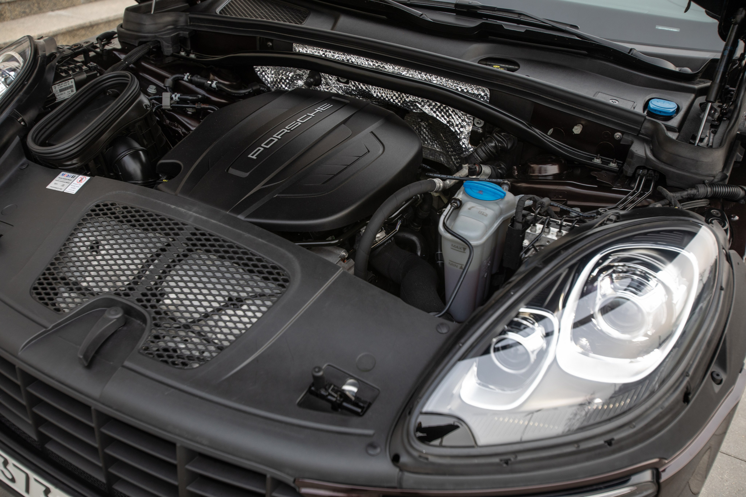 Porsche Macan. Автомобильный фотограф в Москве Андрей Емельянов