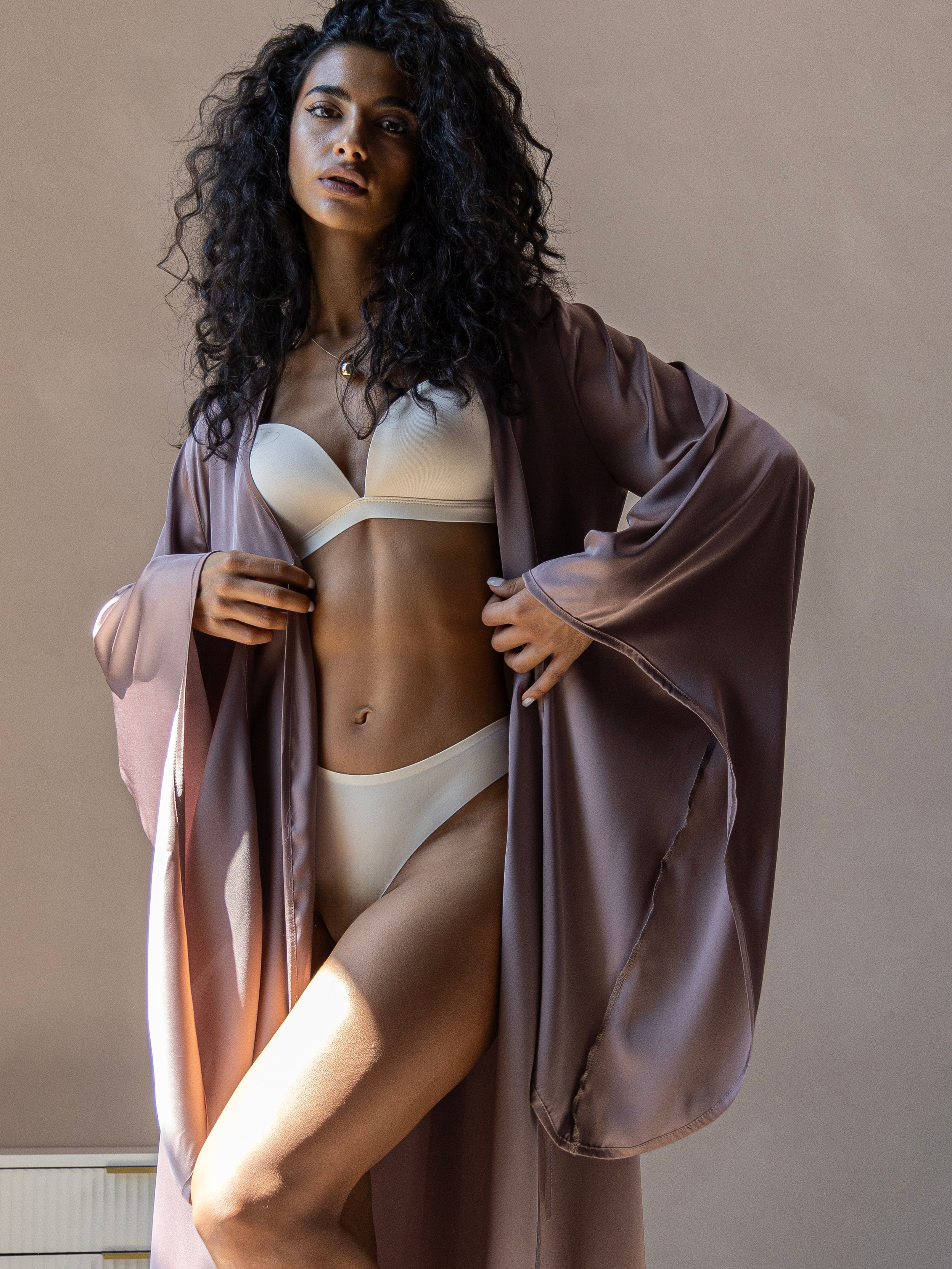 Бежевая зона. Фото для маркетплейсов в самых сочных локациях города Сочи