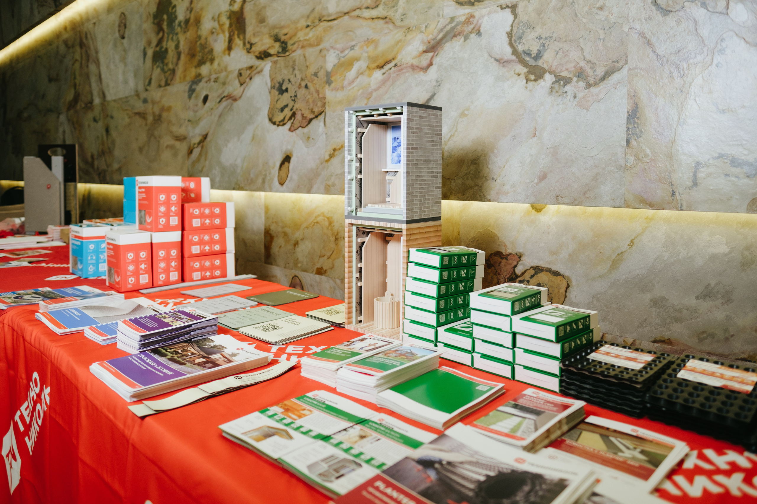 ТЕХНОНИКОЛЬ | КОНФЕРЕНЦИЯ ПАРТНЕРОВ ЮГА. Свадебный фотограф Денис Ожигин в Краснодаре и крае. Эмоциональная и стильная съемка вашего дня