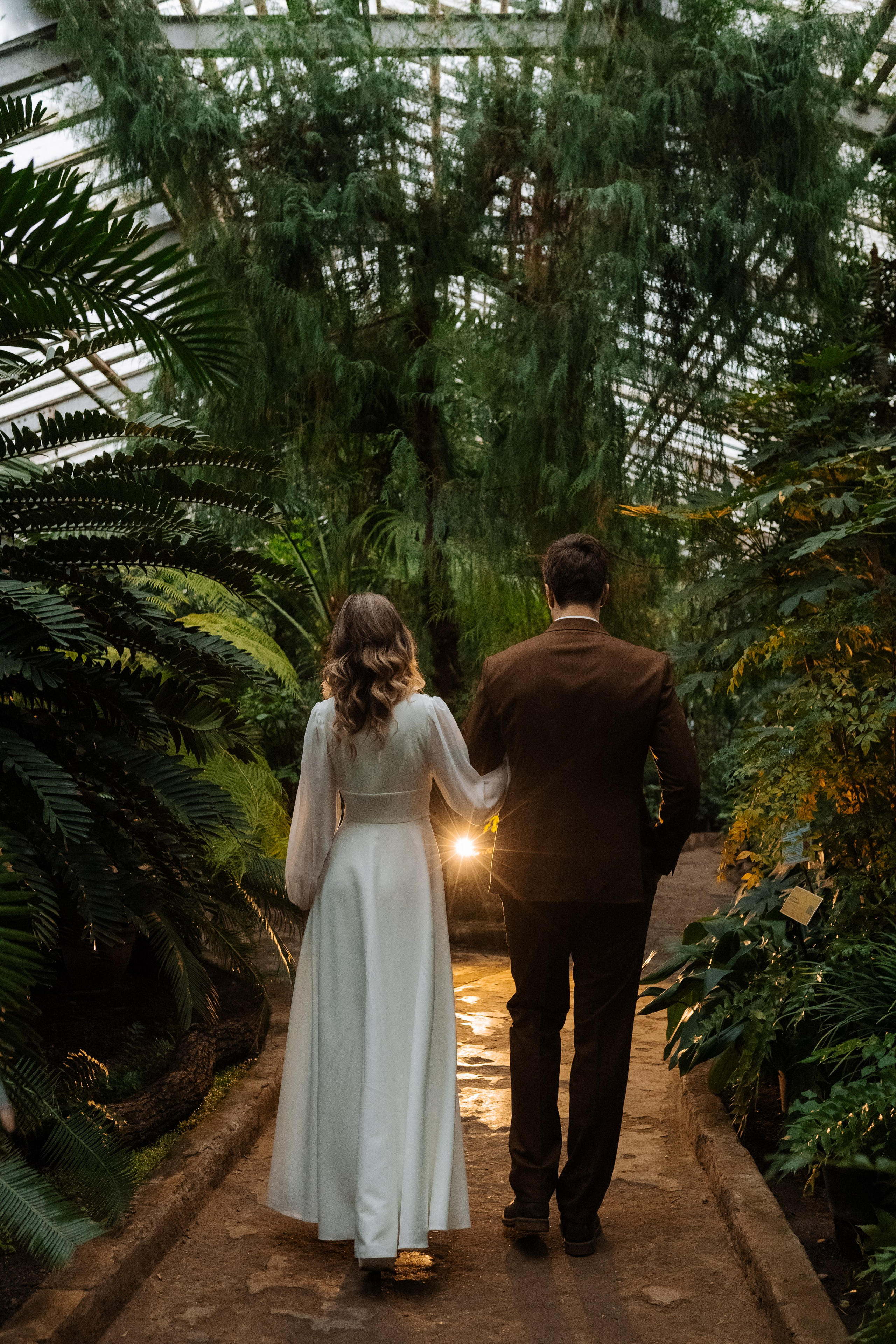 Свадебная фотосессия в оранжерее, Москва. Свадебный фотограф в Москве Анна Полушина