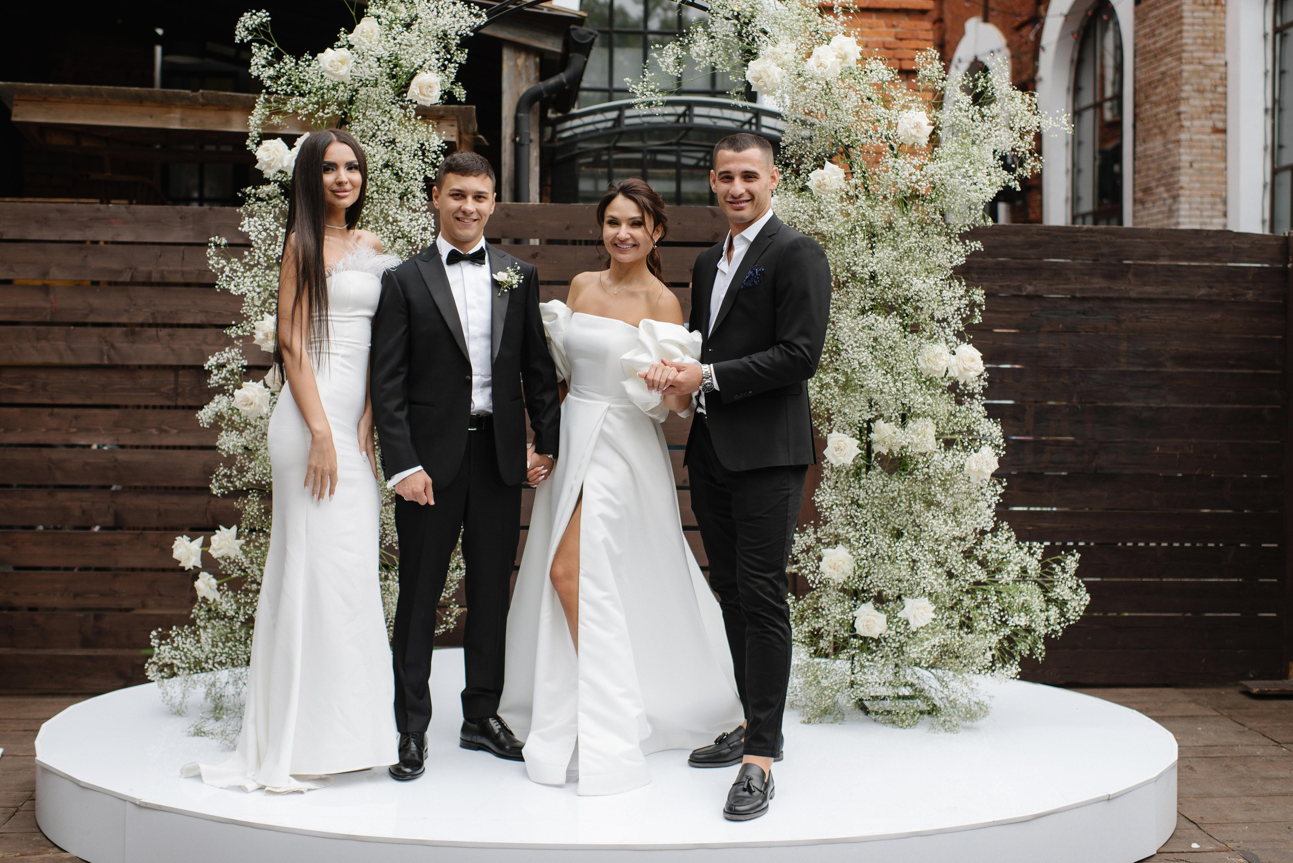 свадебный дресс код черный цвет