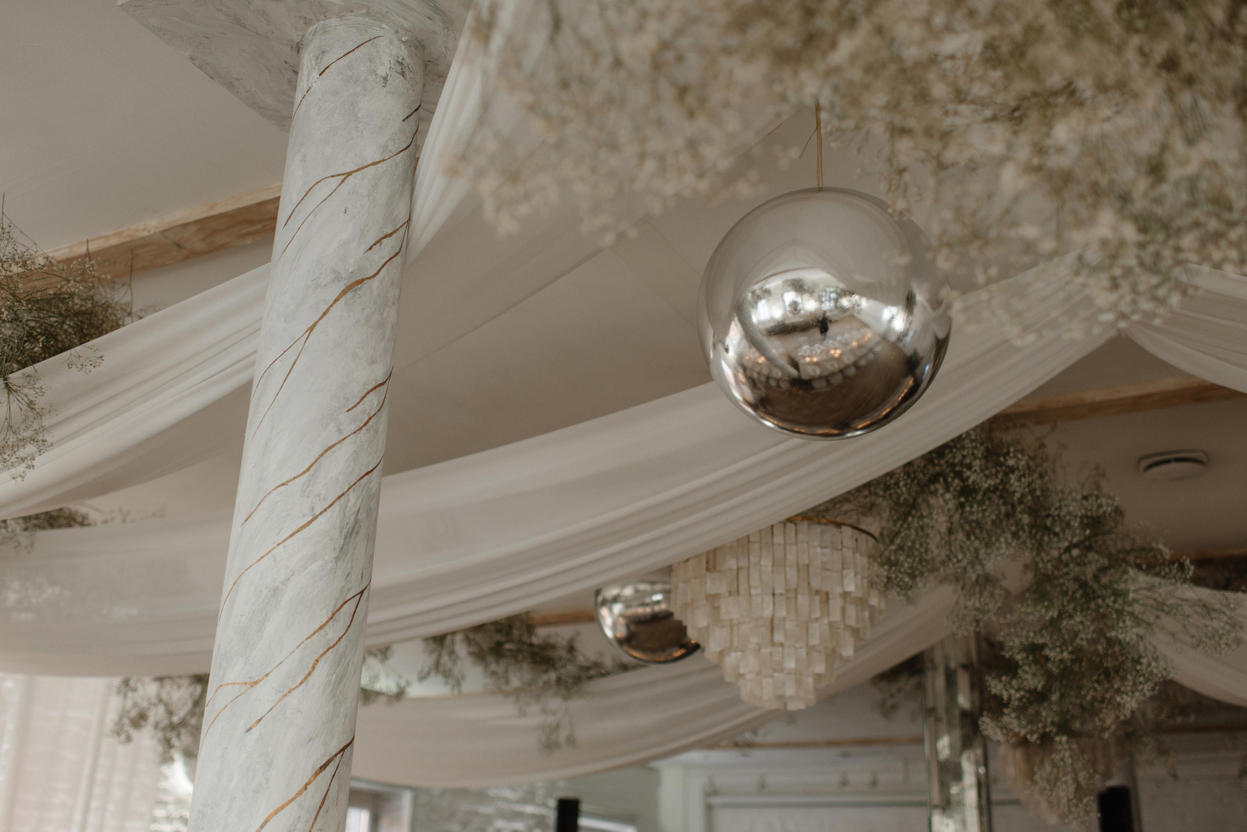 свадебный декор в нежных тонах