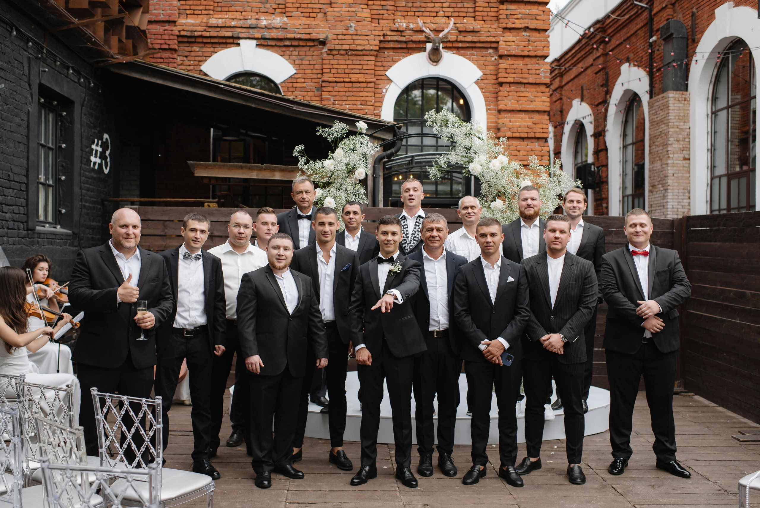 черный дресс код на свадьбу