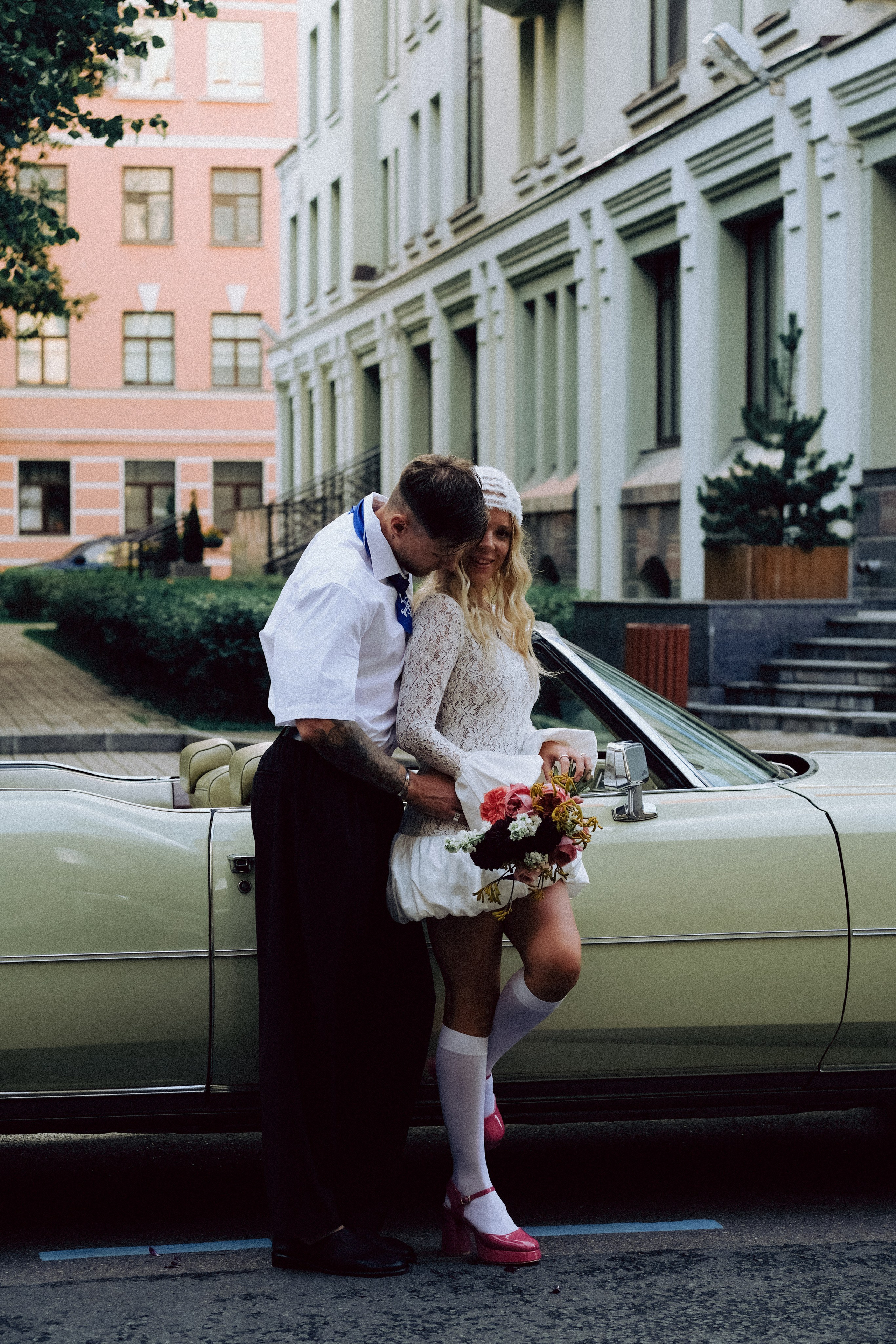 СВАДЕБНАЯ СЬЕМКА С КАБРИОЛЕТОМ В САНТК-ПЕТЕРБУРГЕ НА ПЕТРОГРАДКЕ В ОТЕЛЕ ПАНОРАМИКА. Профессиональный фотограф, Санкт-Петербург — Виктория Богомолова