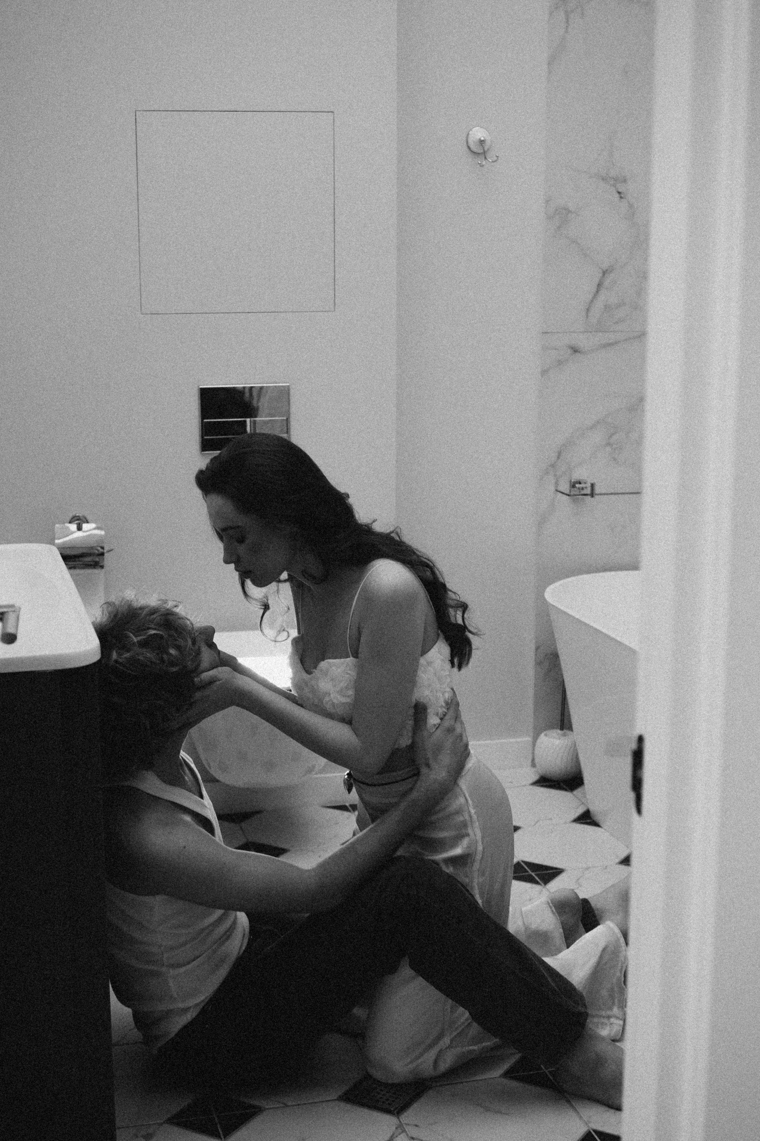 СВАДЕБНАЯ СЬЕМКА В ОТЕЛЕ. СБОРЫ ЖЕНИХА И НЕВЕСТЫ И ТАКЖЕ ТОР И ПОДГОТОВКА К ПРОГУЛКЕ. Профессиональный фотограф, Санкт-Петербург — Виктория Богомолова