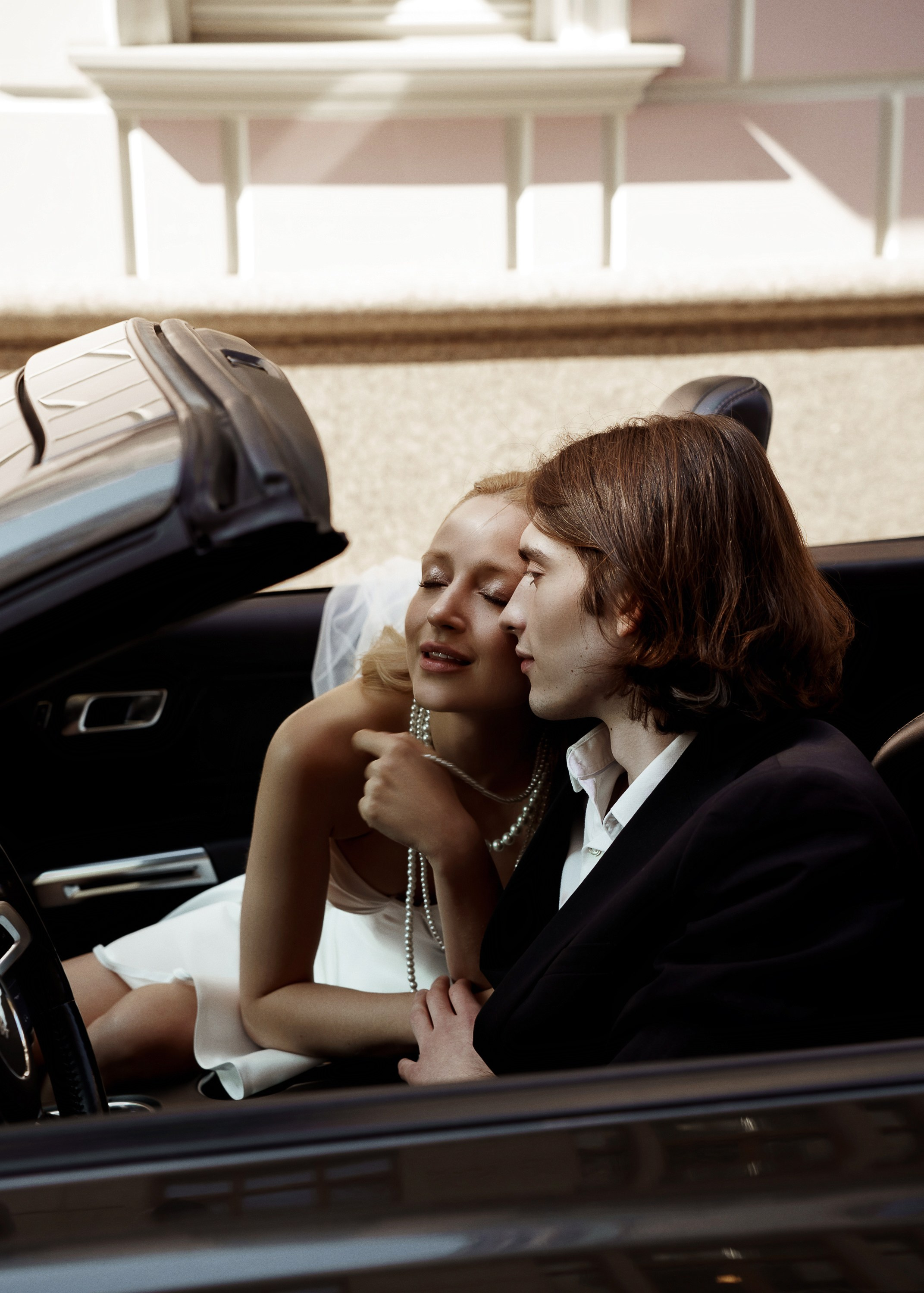 КАБРИОЛЕТ. Женский портрет