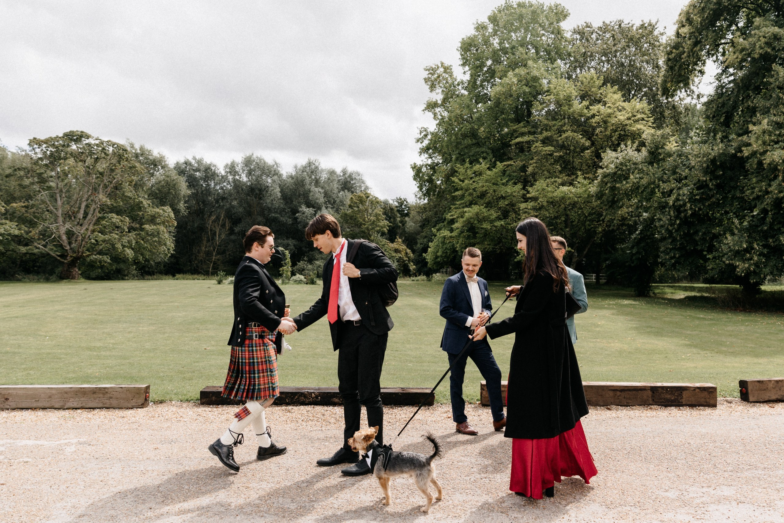Ana & Tom Wedding at Notley Abbey. Moments Catchers — Wedding Photography & Video Duo in London