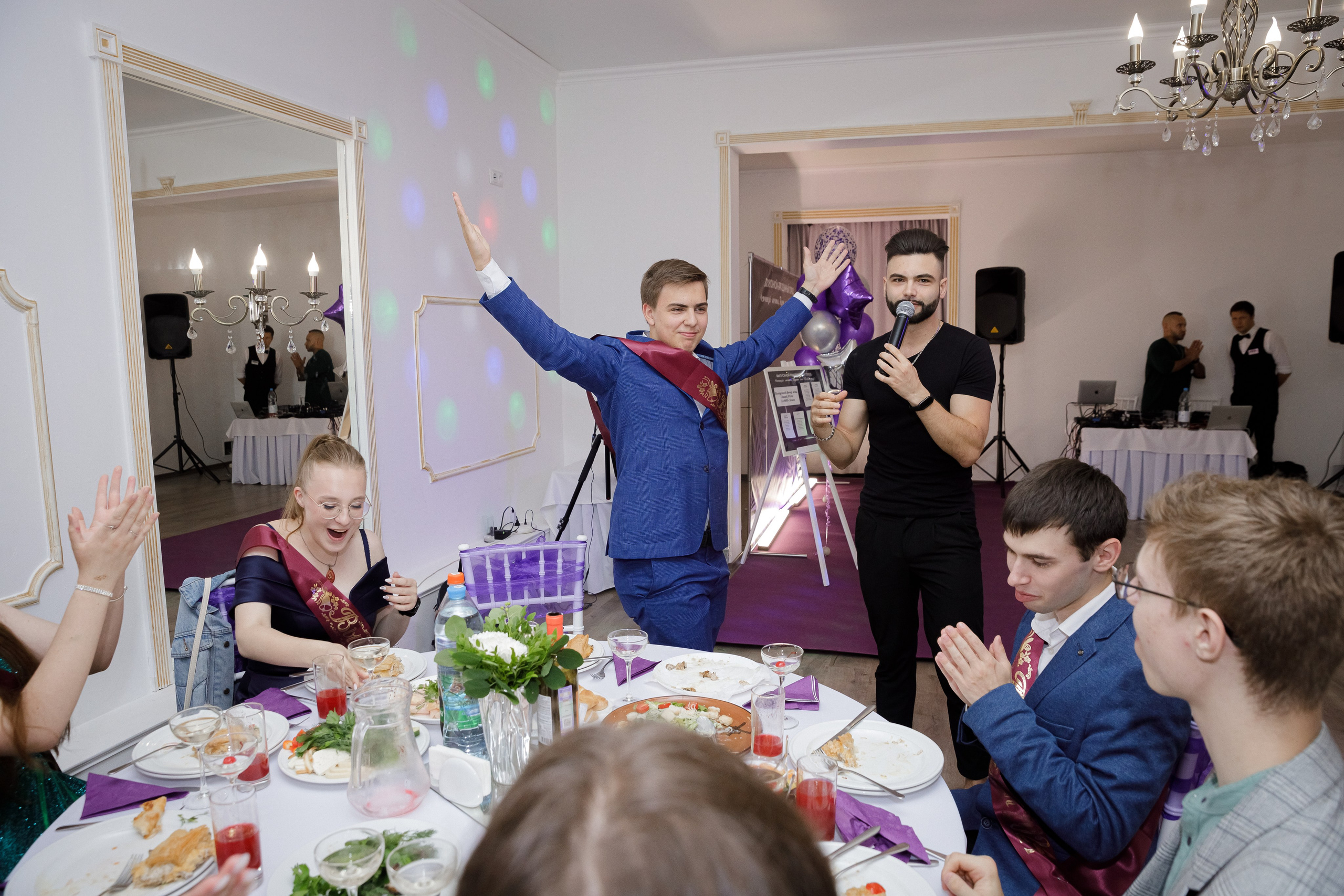 18.06.2024 Выпускной Банкетный зал 11ФМ. Маша Гонтарь Семейный домашний репортажный фотограф в Санкт-Петербурге