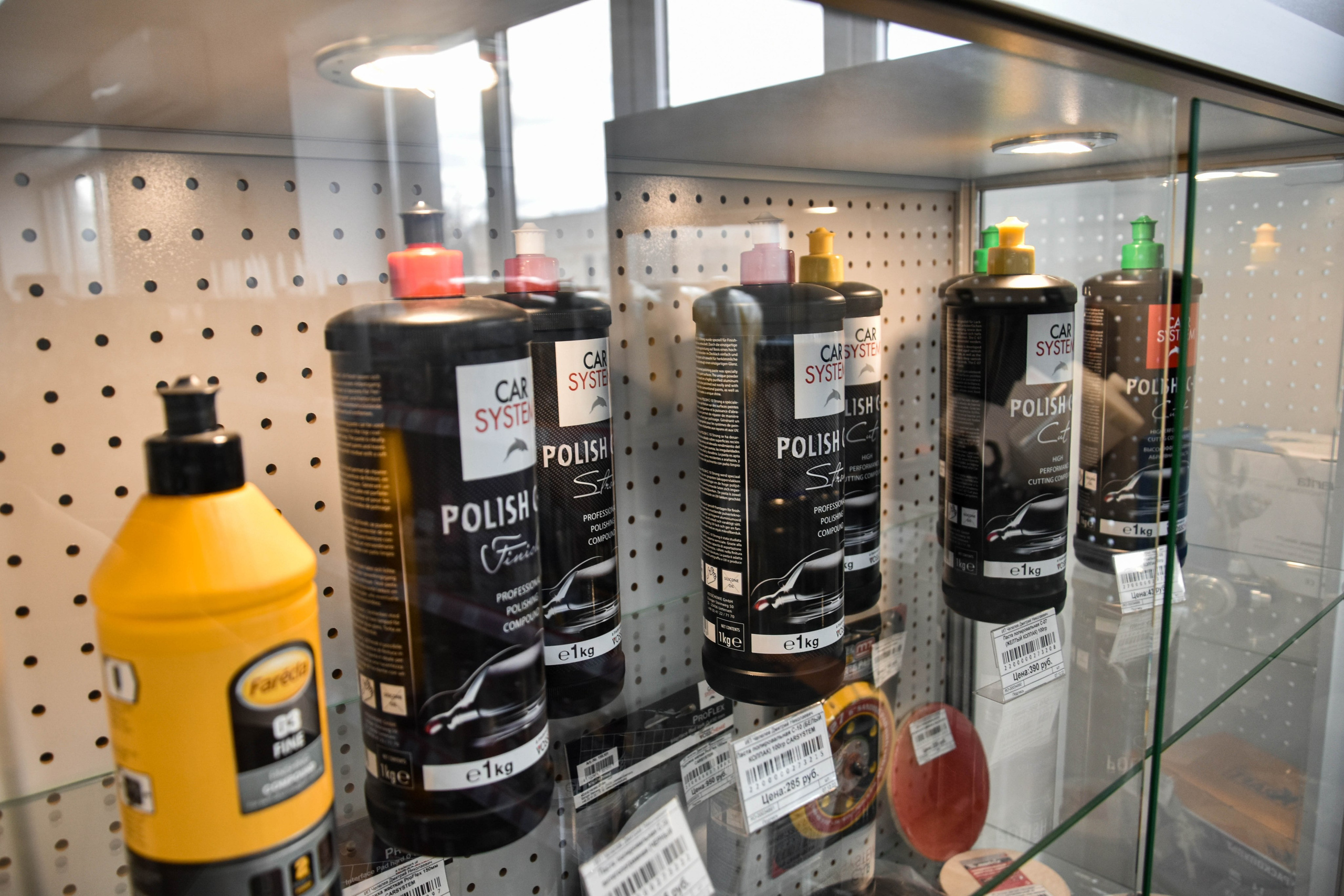 Салон запчастей. Женский фотограф в Людиново и Киров