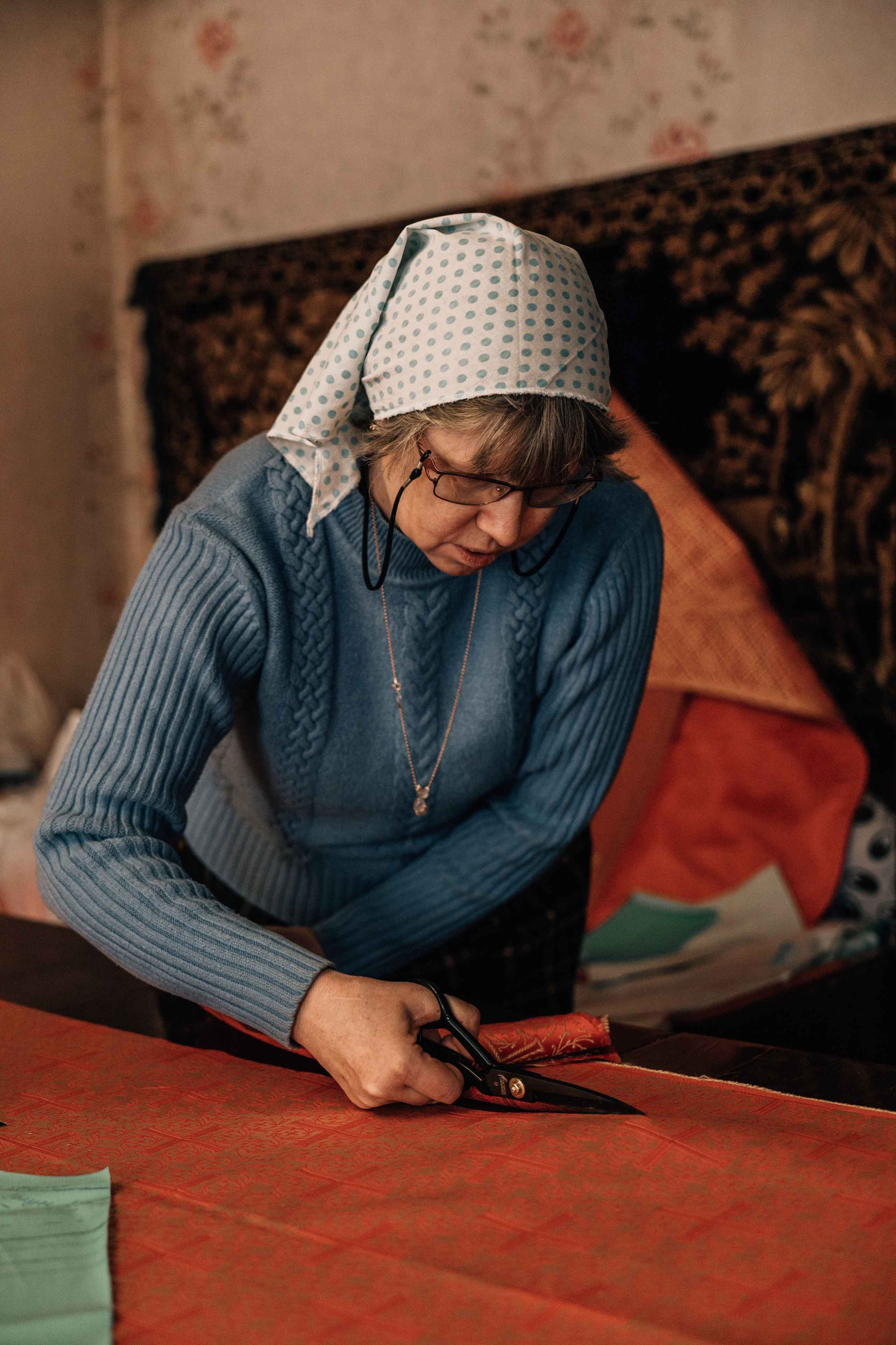 Александра: пошив церковных облачений. Фотограф Серебряные Пруды — Екатерина Рыкина | Детские и семейные фотосъемки, бытовой жанр