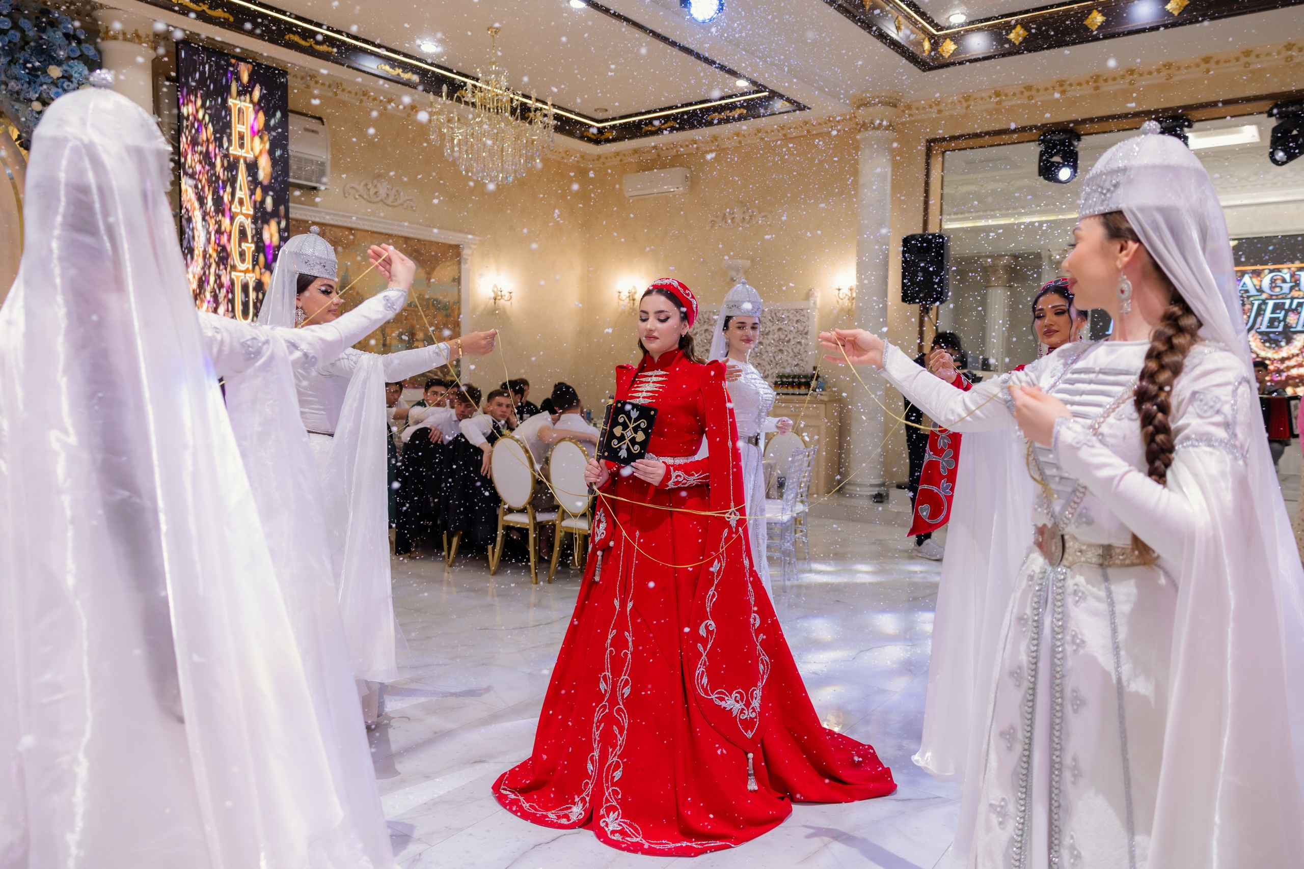 Фотограф Артур Саубаров в городе Нальчик