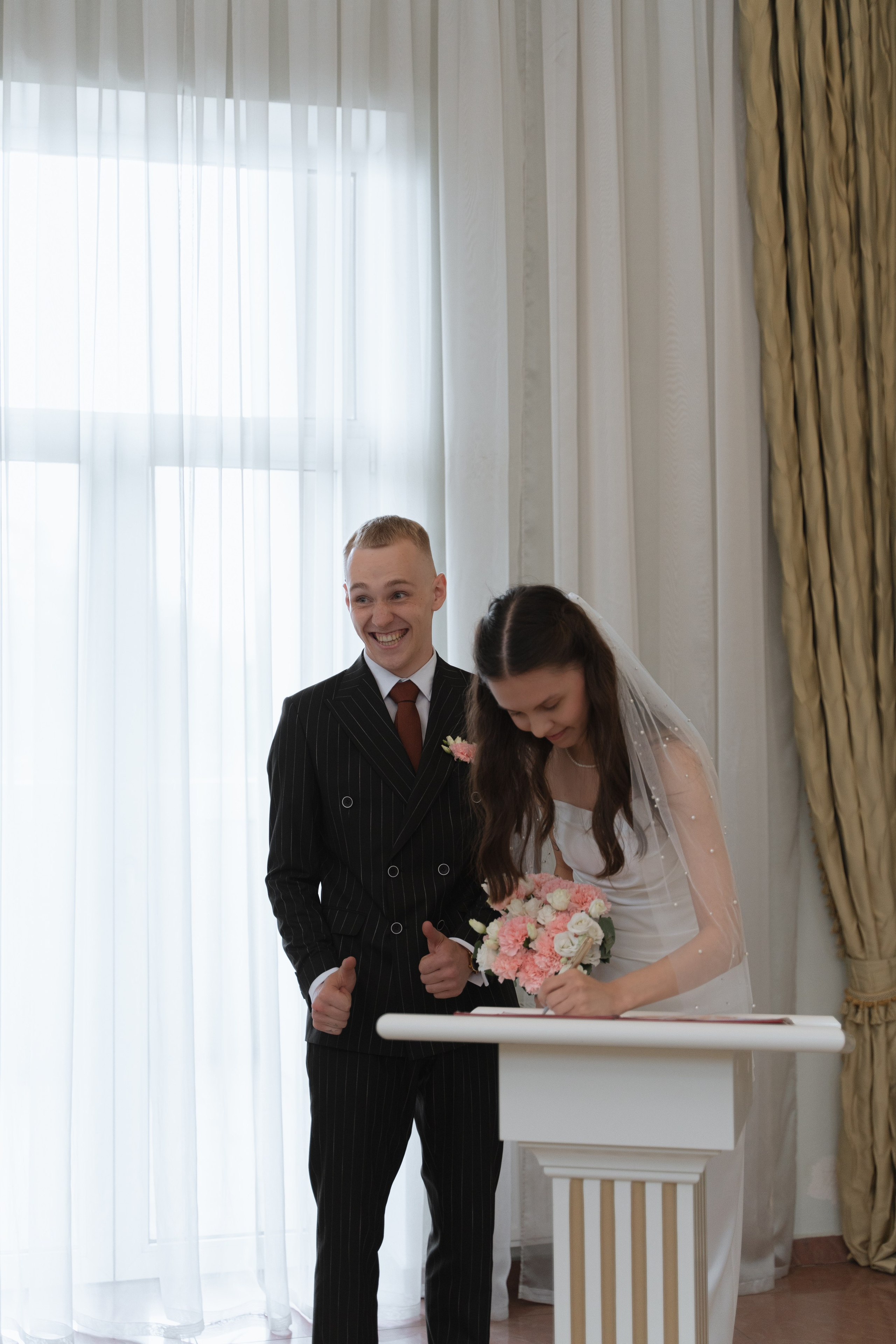 Свет их улыбок. Свадебный фотограф в Санкт-Петербурге