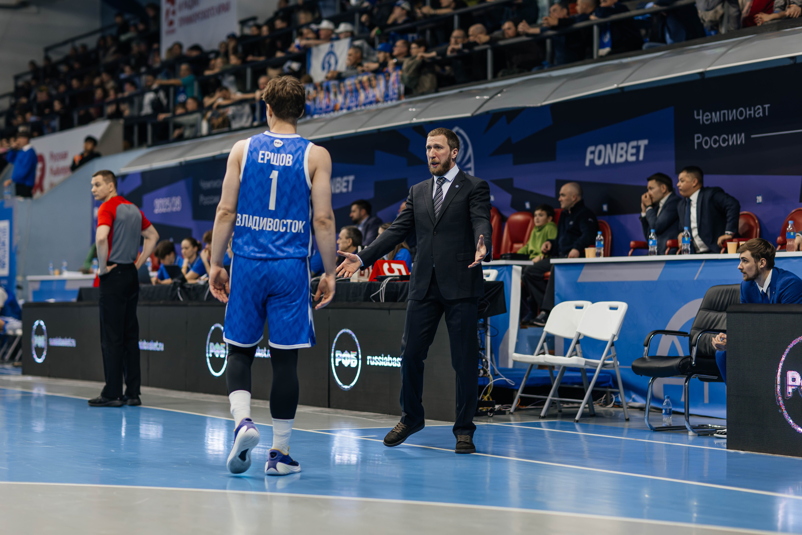 Баскетбол — Динамо. Репортажный и свадебный фотограф во Владивостоке Максим Цой