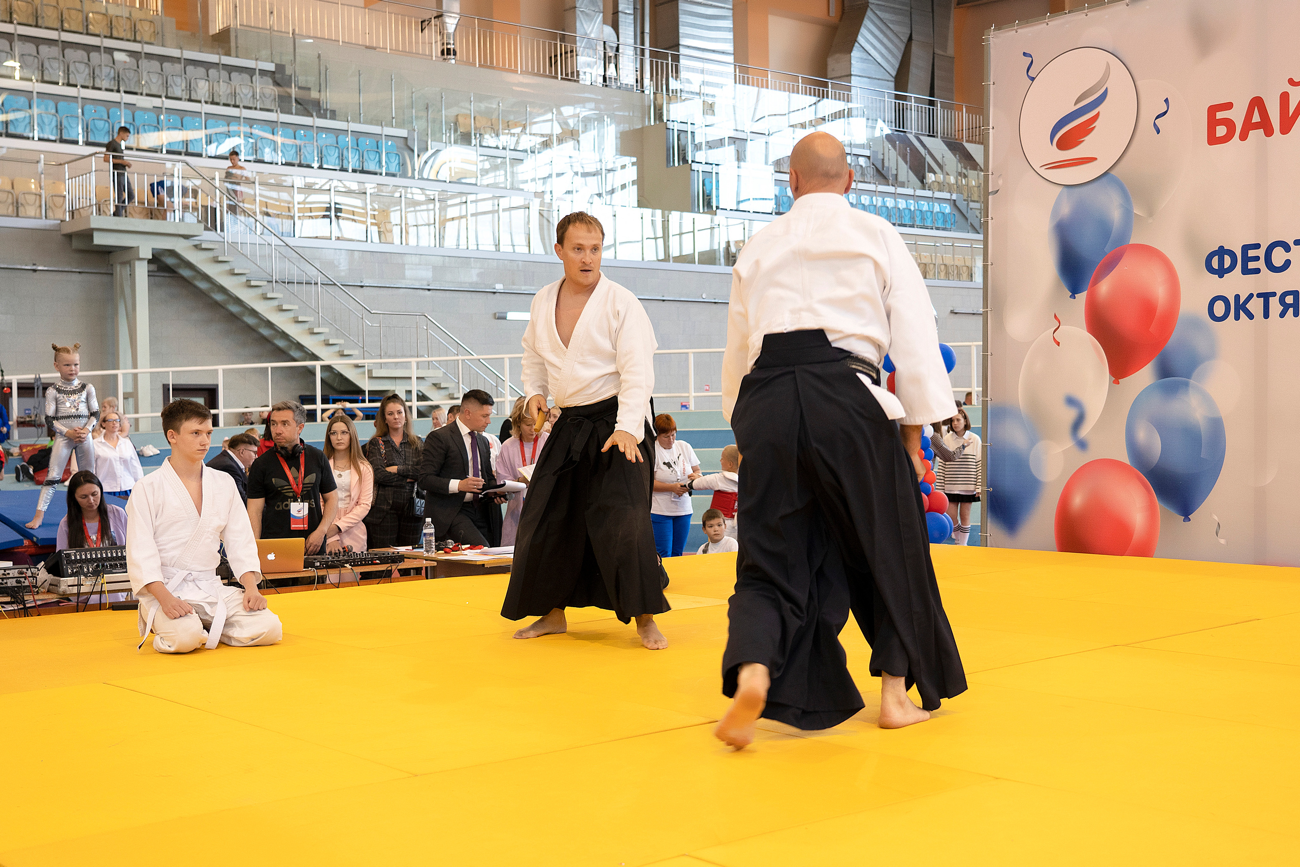 Все любят спорт. Байкал-арена. 10лет. Семейный, детский и школьный фотограф в Иркутске Алёна Зорка