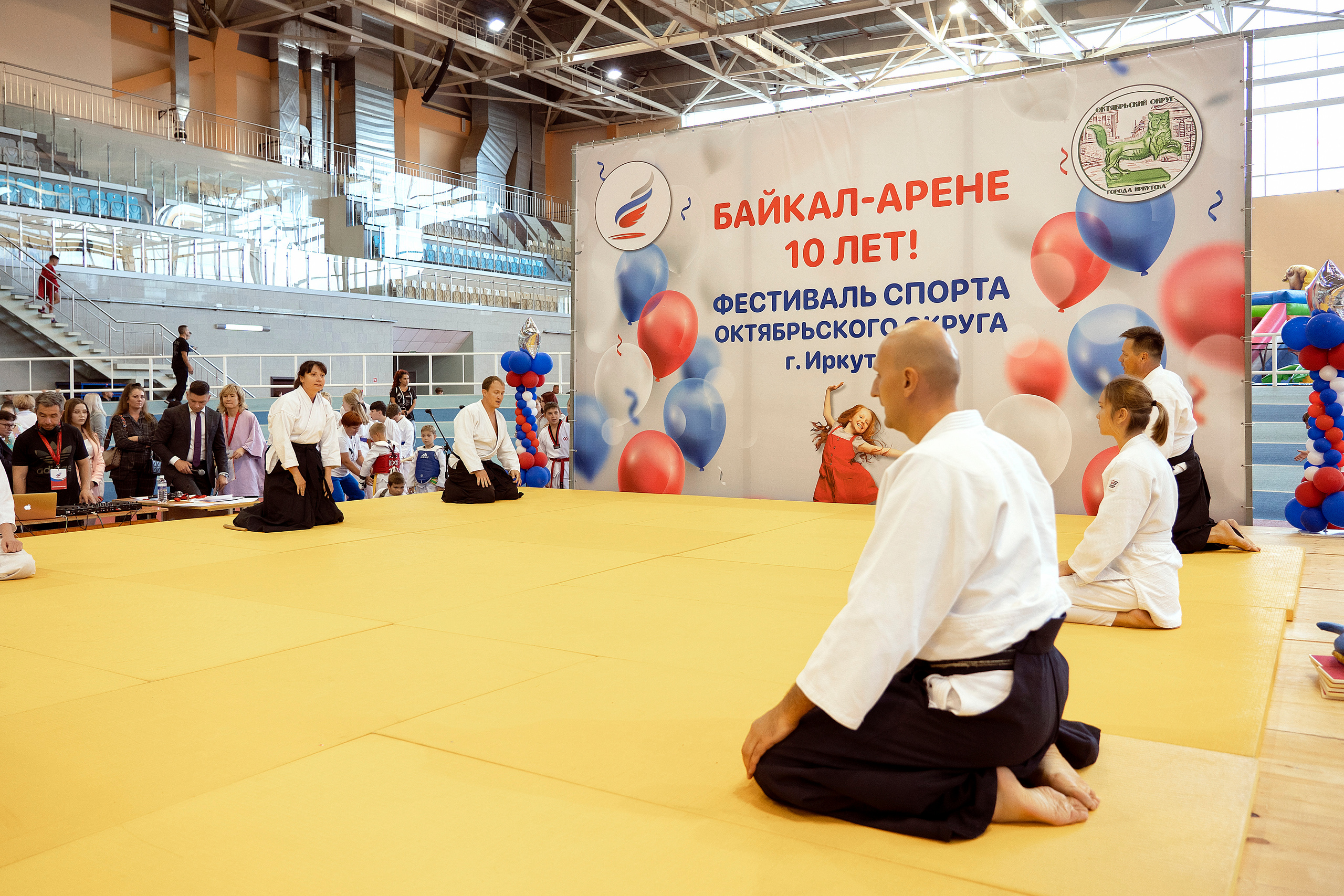 Все любят спорт. Байкал-арена. 10лет. Семейный, детский и школьный фотограф в Иркутске Алёна Зорка