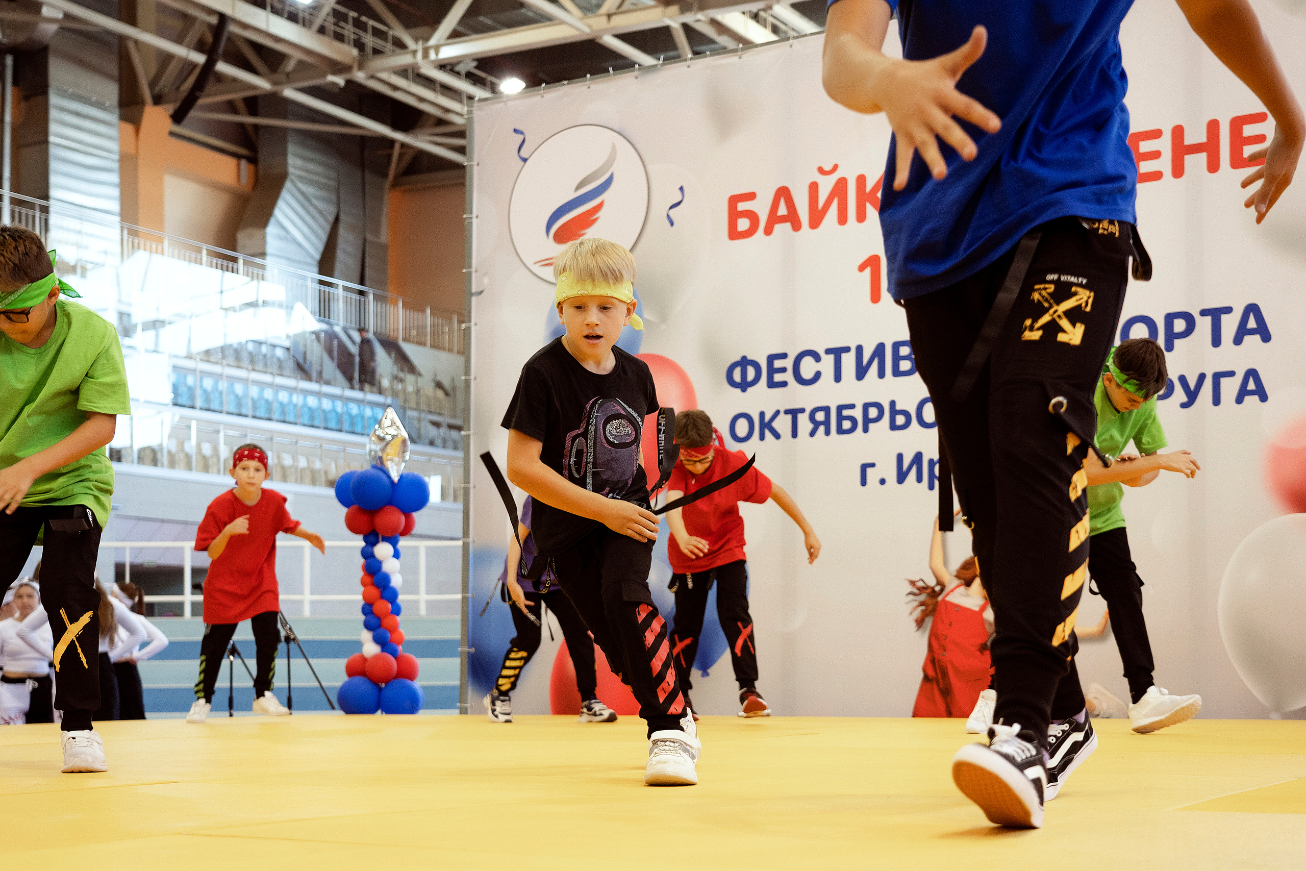 Все любят спорт. Байкал-арена. 10лет. Семейный, детский и школьный фотограф в Иркутске Алёна Зорка