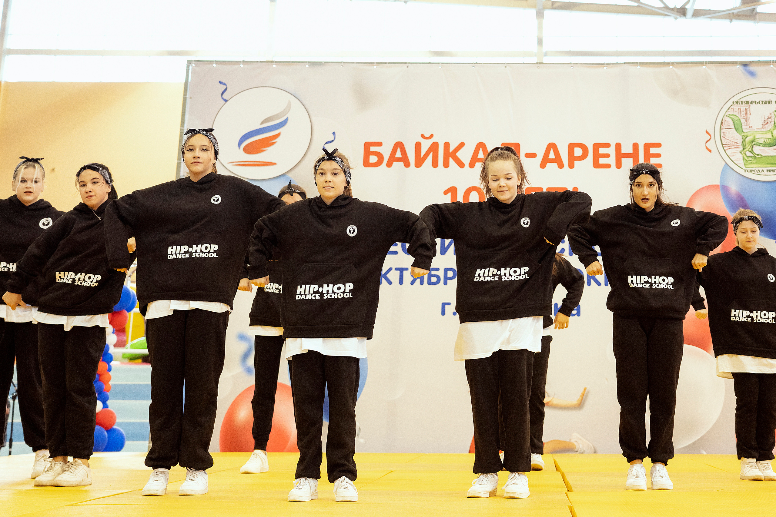 Все любят спорт. Байкал-арена. 10лет. Семейный, детский и школьный фотограф в Иркутске Алёна Зорка