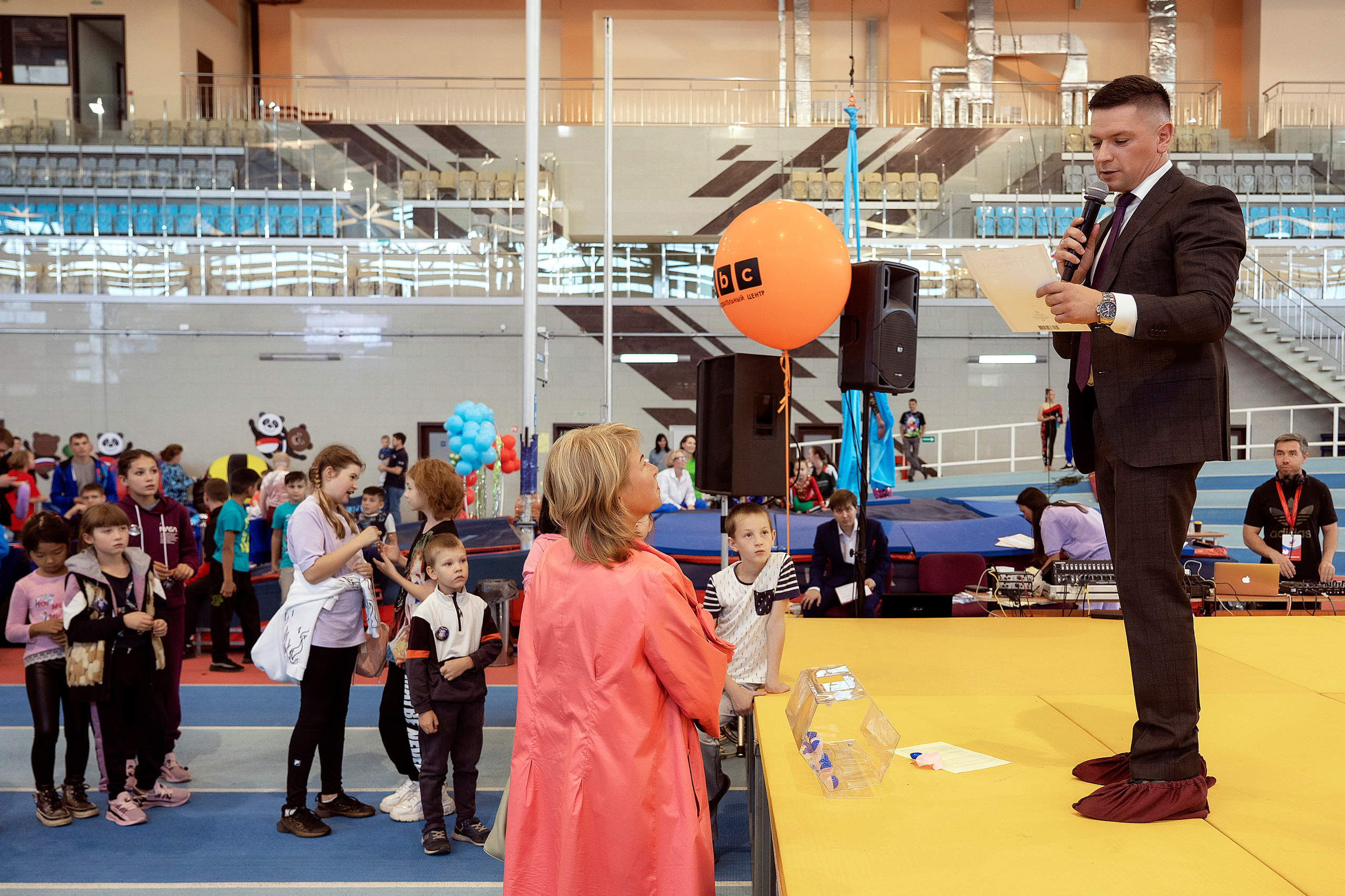 Все любят спорт. Байкал-арена. 10лет. Семейный, детский и школьный фотограф в Иркутске Алёна Зорка