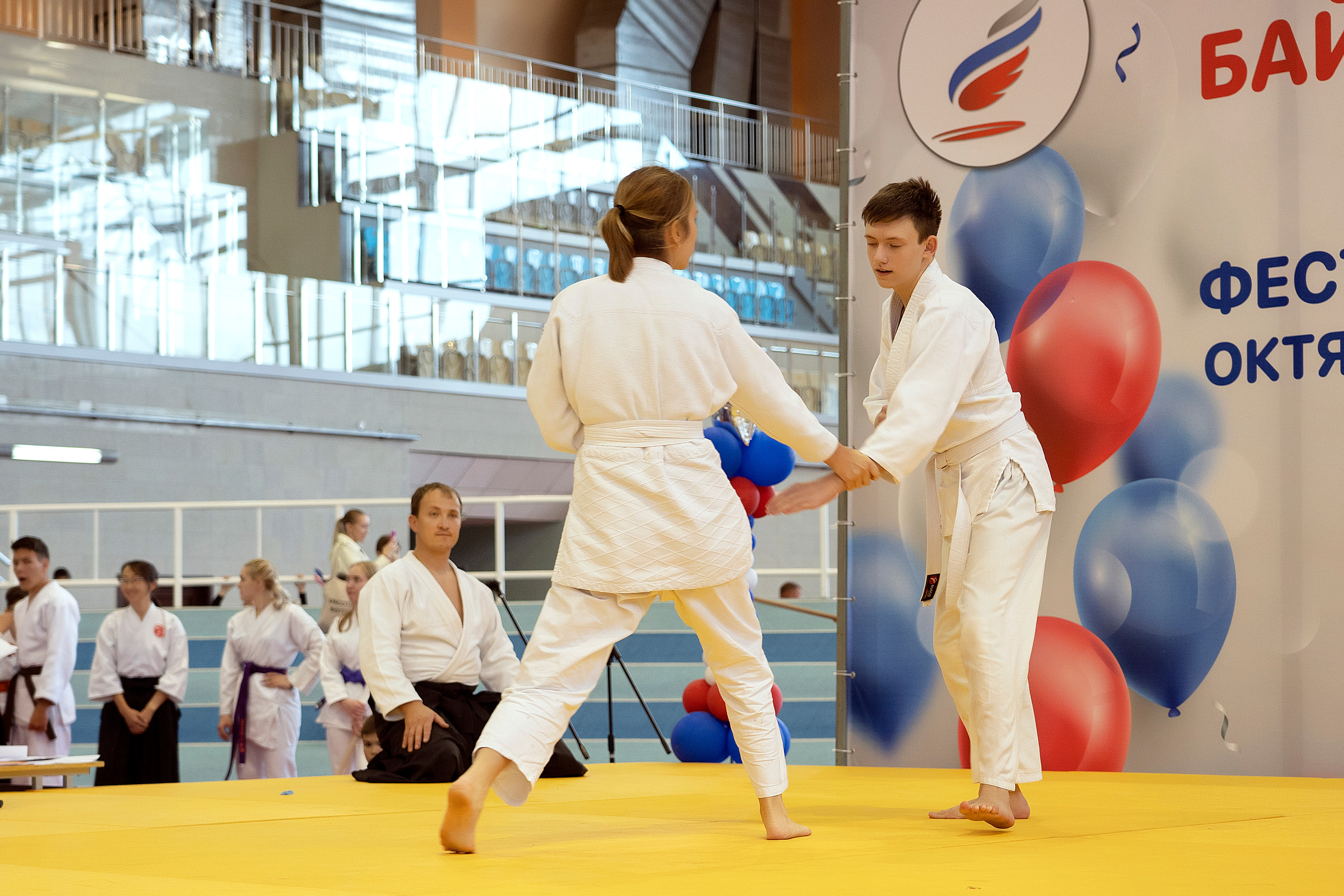 Все любят спорт. Байкал-арена. 10лет. Семейный, детский и школьный фотограф в Иркутске Алёна Зорка