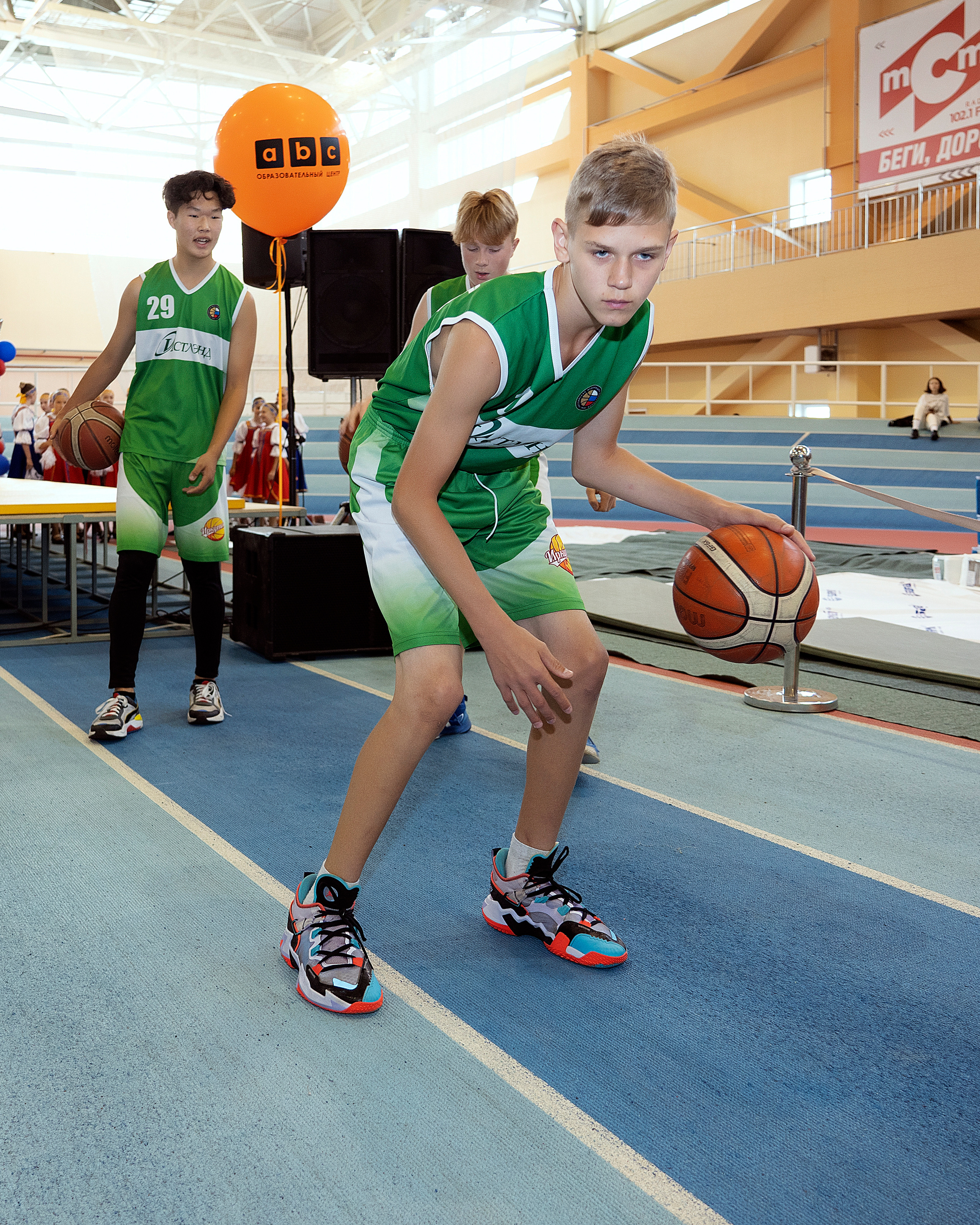 Все любят спорт. Байкал-арена. 10лет. Семейный, детский и школьный фотограф в Иркутске Алёна Зорка