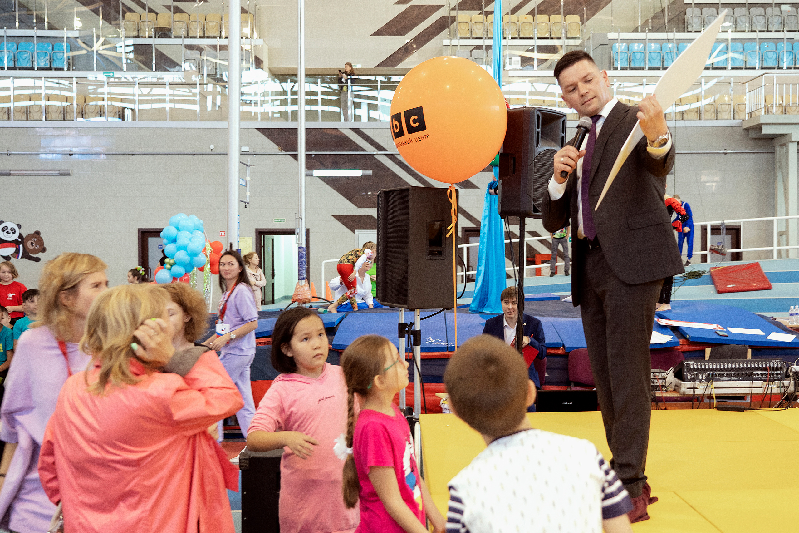 Все любят спорт. Байкал-арена. 10лет. Семейный, детский и школьный фотограф в Иркутске Алёна Зорка