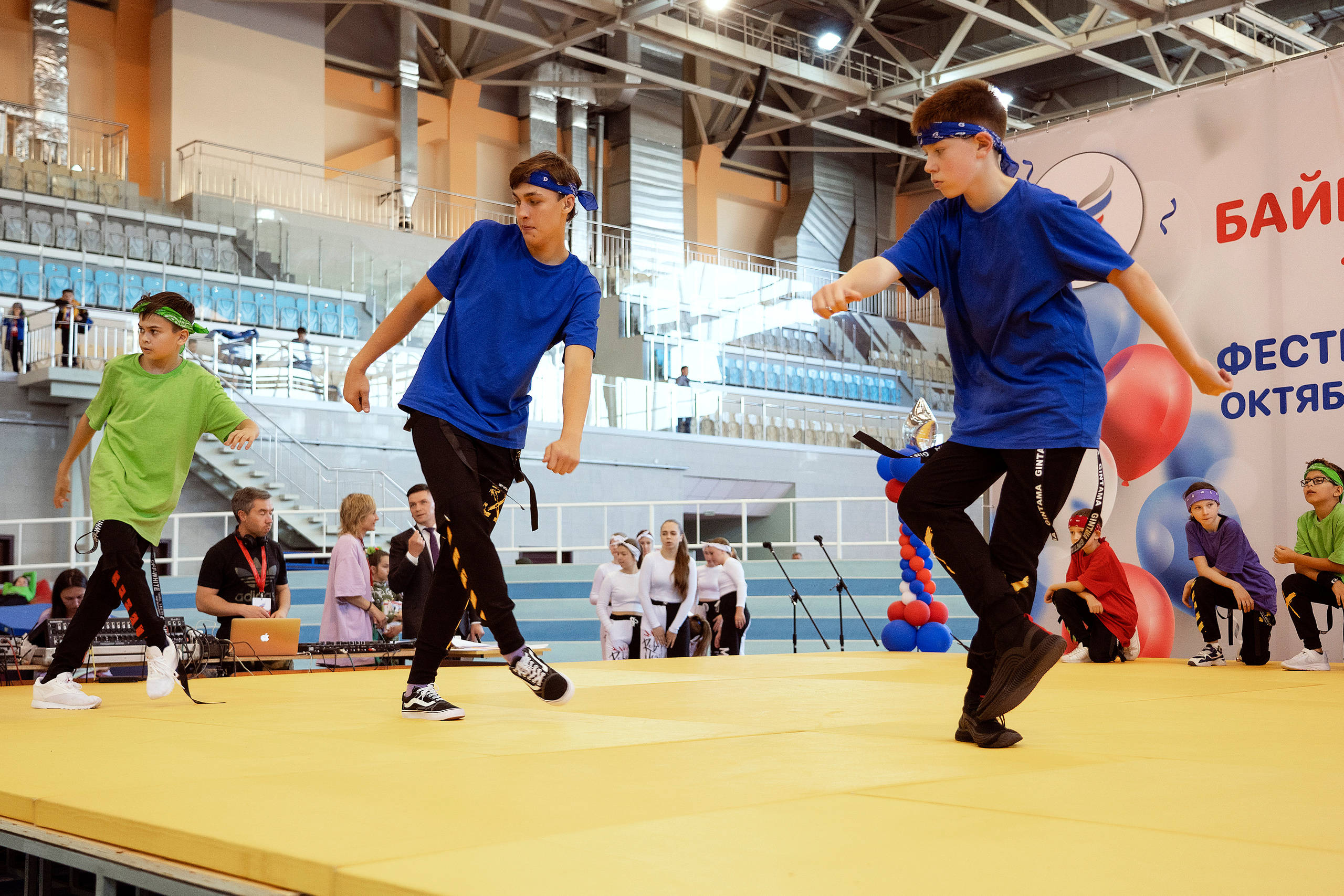 Все любят спорт. Байкал-арена. 10лет. Семейный, детский и школьный фотограф в Иркутске Алёна Зорка