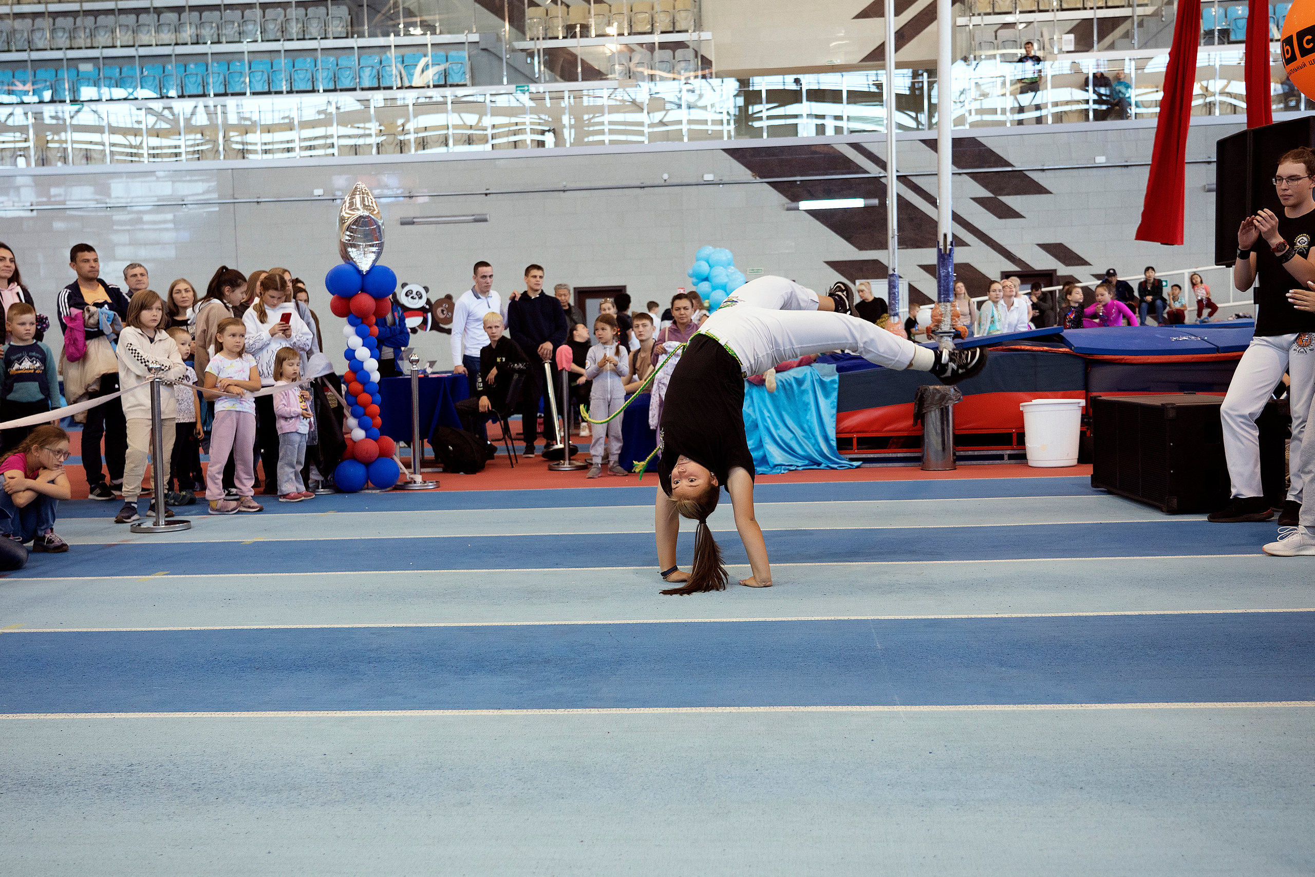 Все любят спорт. Байкал-арена. 10лет. Семейный, детский и школьный фотограф в Иркутске Алёна Зорка