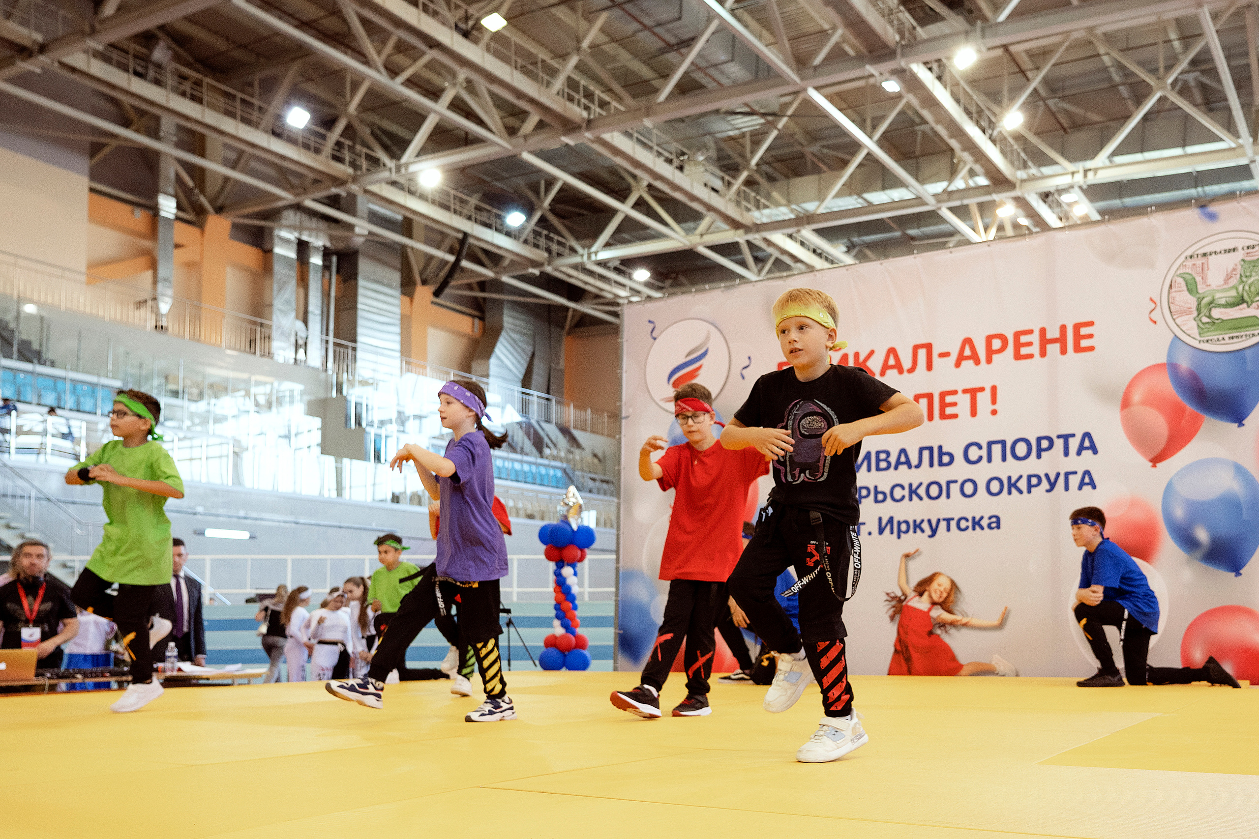 Все любят спорт. Байкал-арена. 10лет. Семейный, детский и школьный фотограф в Иркутске Алёна Зорка