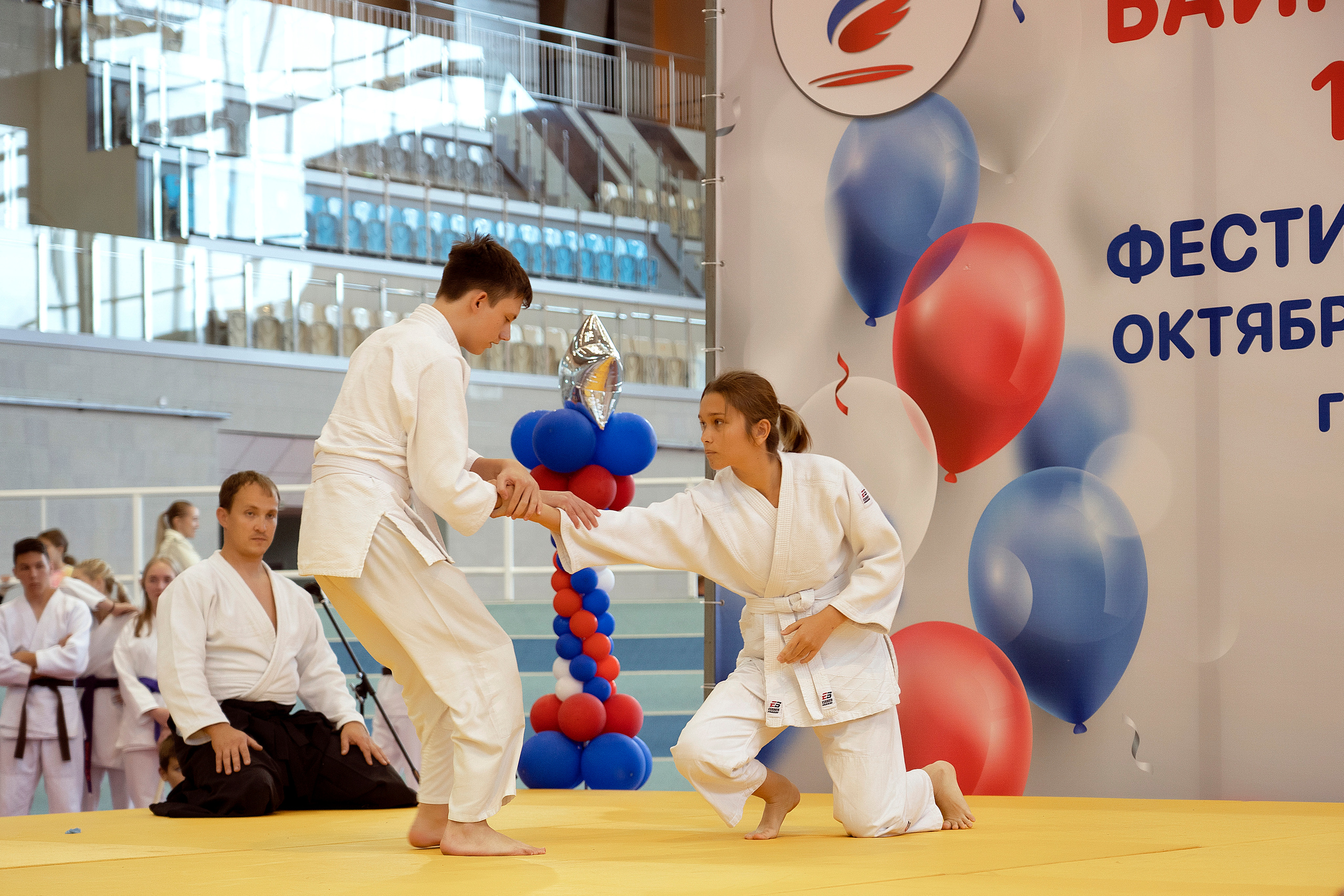 Все любят спорт. Байкал-арена. 10лет. Семейный, детский и школьный фотограф в Иркутске Алёна Зорка