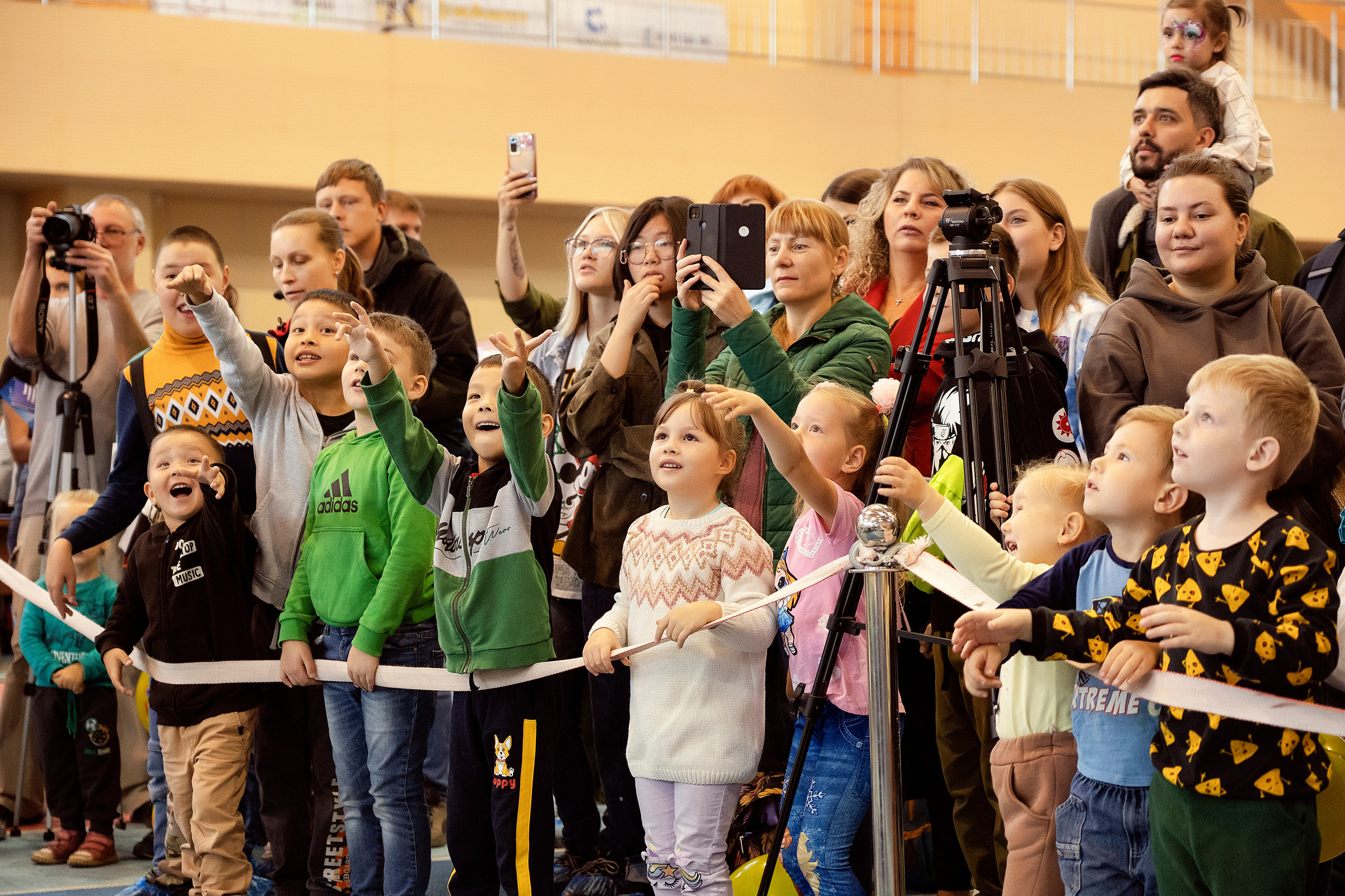 Все любят спорт. Байкал-арена. 10лет. Семейный, детский и школьный фотограф в Иркутске Алёна Зорка