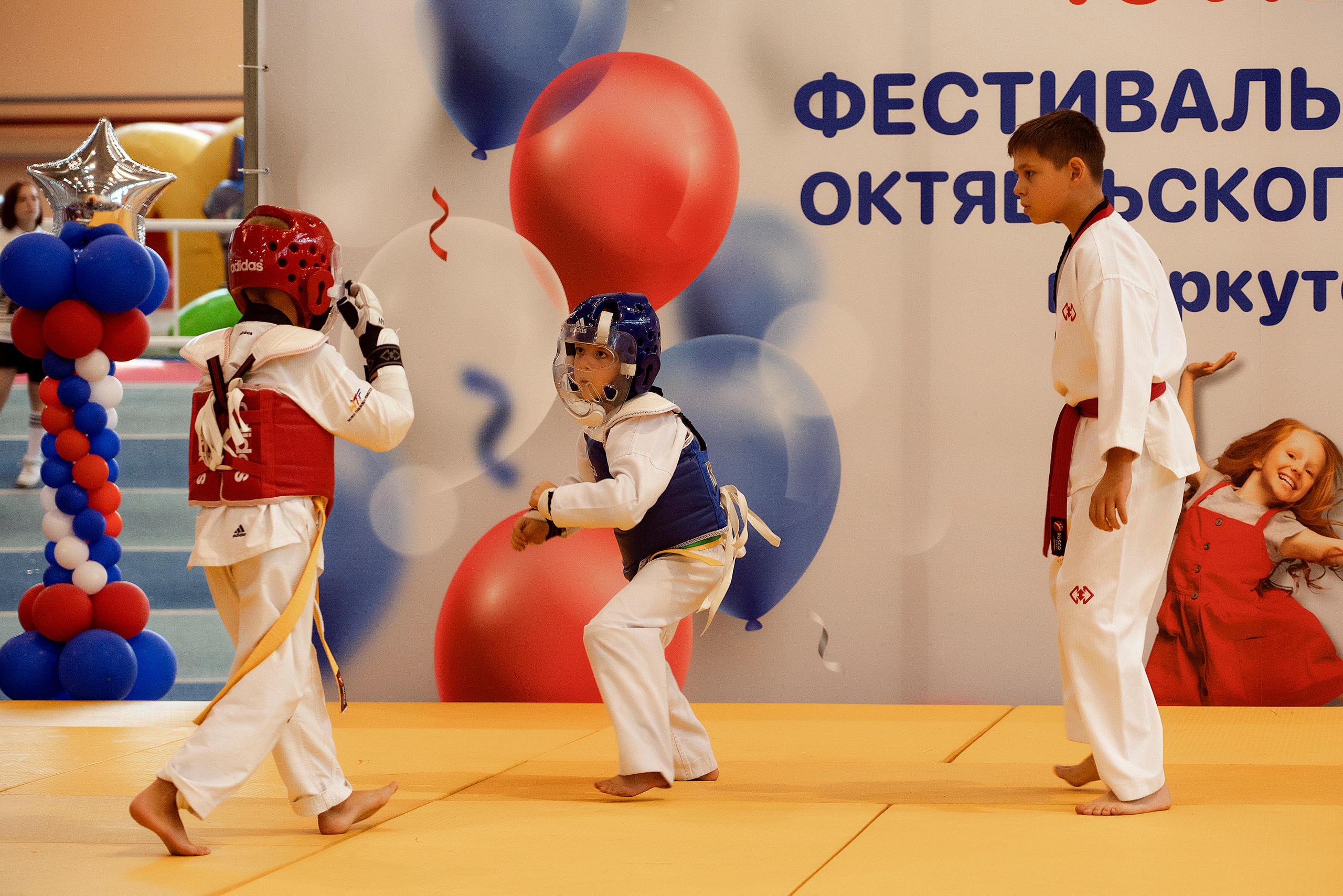 Все любят спорт. Байкал-арена. 10лет. Семейный, детский и школьный фотограф в Иркутске Алёна Зорка