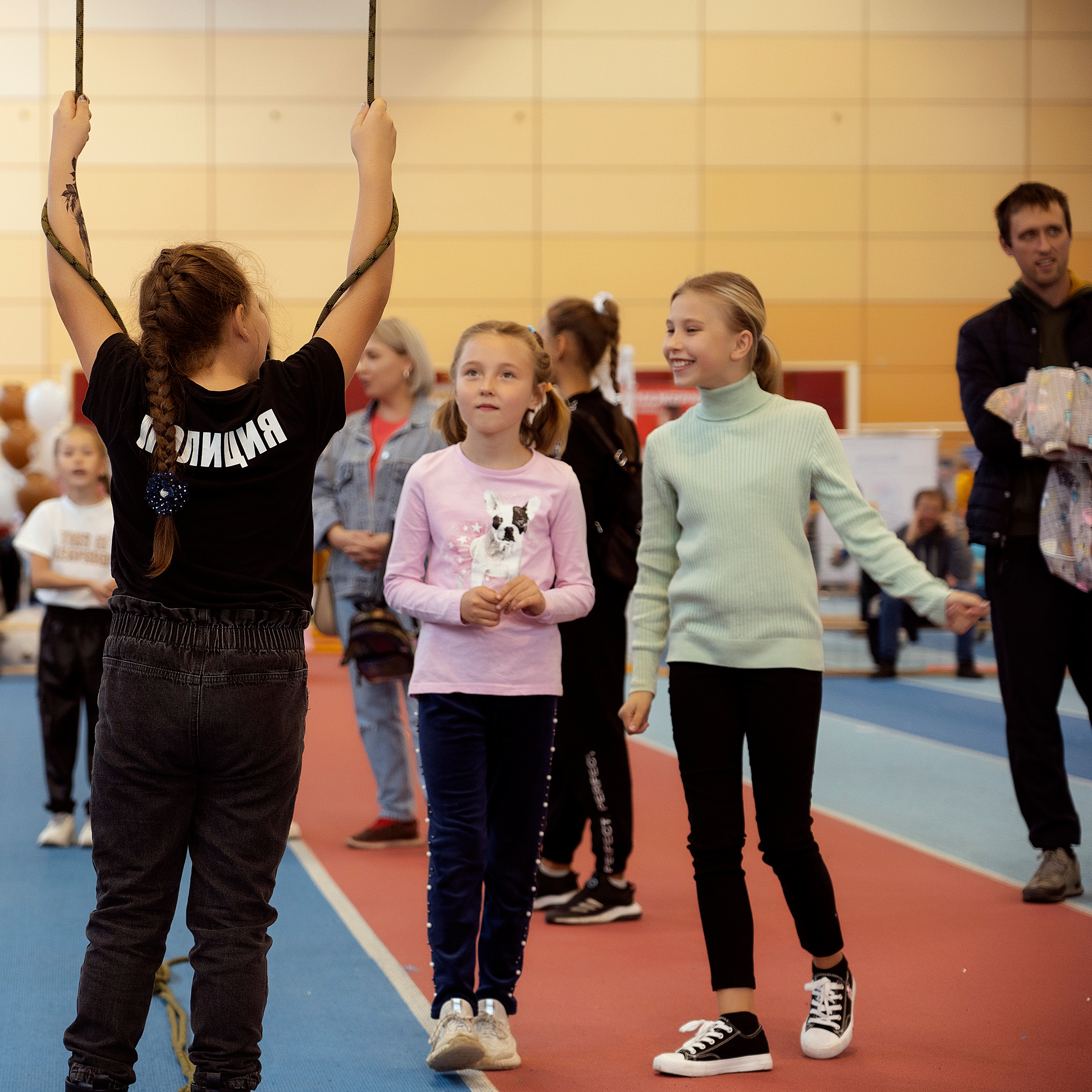 Все любят спорт. Байкал-арена. 10лет. Семейный, детский и школьный фотограф в Иркутске Алёна Зорка