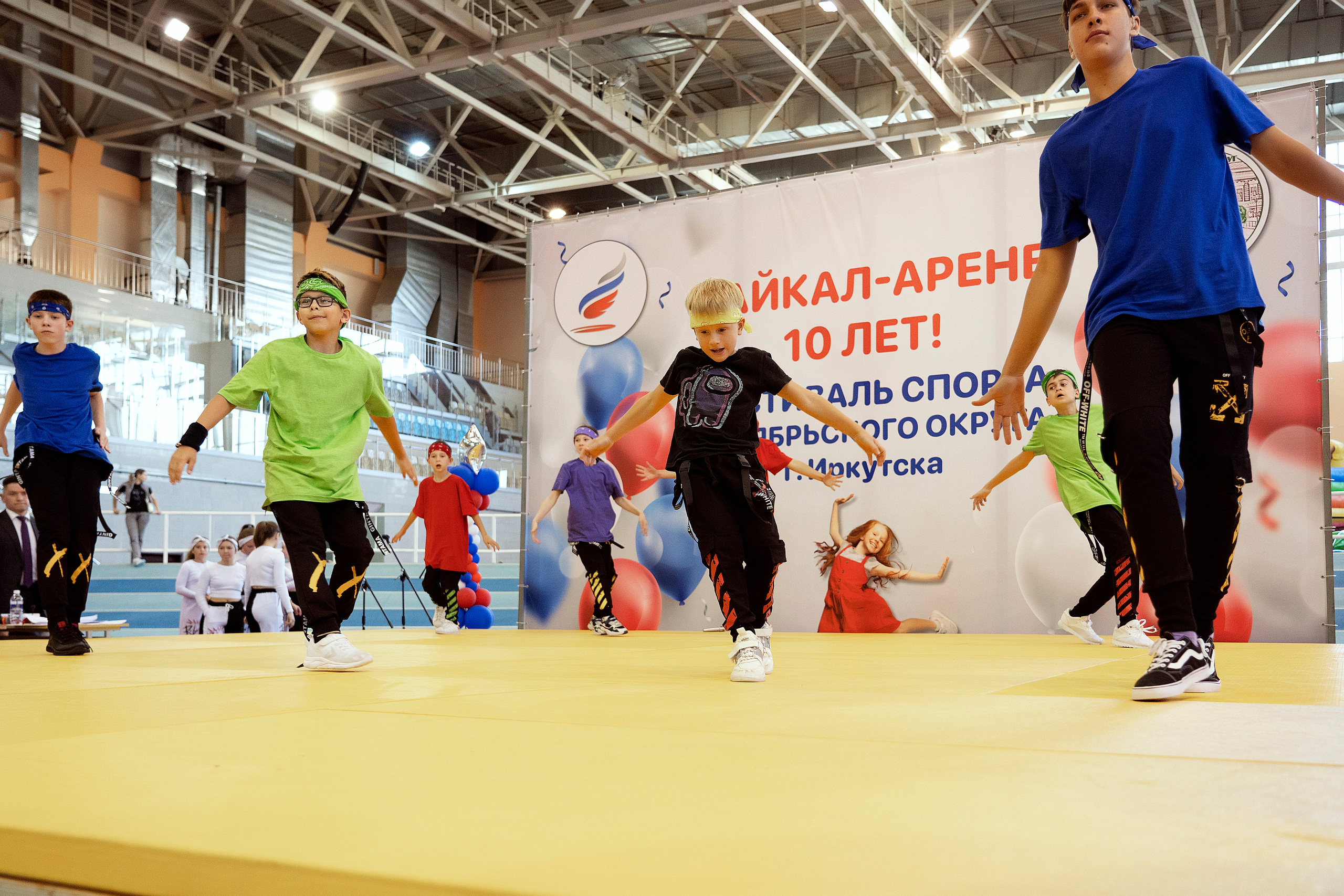 Все любят спорт. Байкал-арена. 10лет. Семейный, детский и школьный фотограф в Иркутске Алёна Зорка