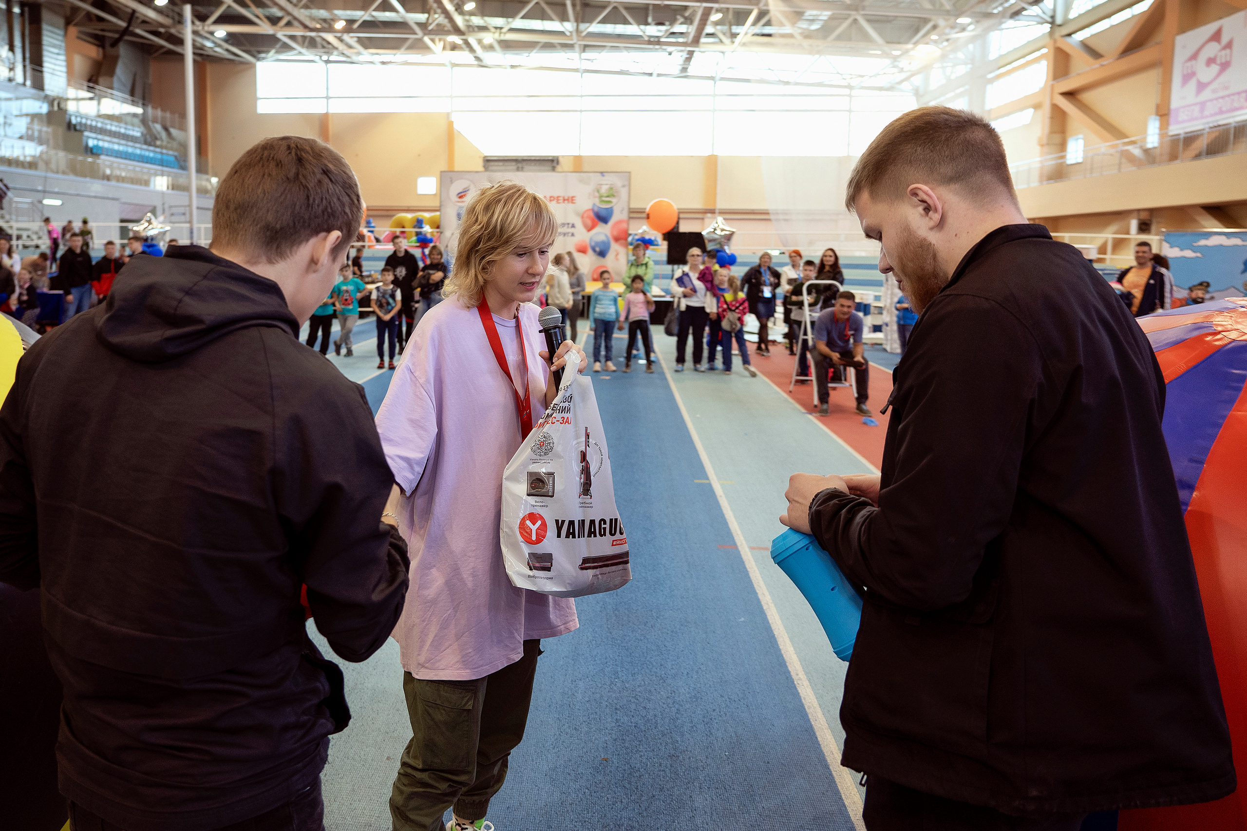 Все любят спорт. Байкал-арена. 10лет. Семейный, детский и школьный фотограф в Иркутске Алёна Зорка