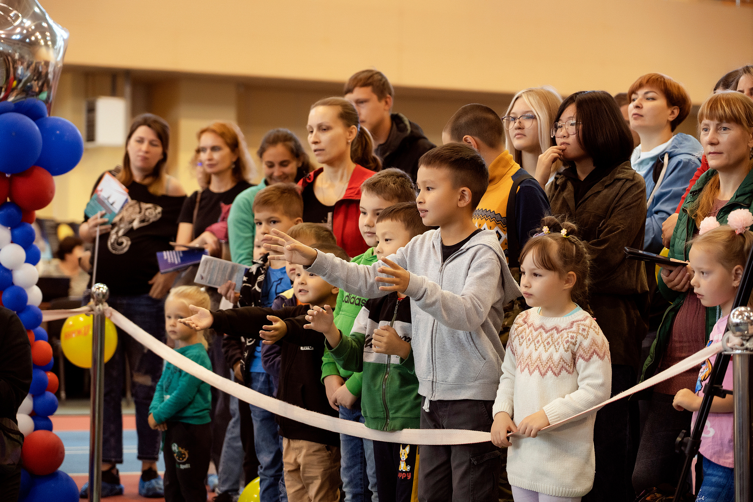 Все любят спорт. Байкал-арена. 10лет. Семейный, детский и школьный фотограф в Иркутске Алёна Зорка