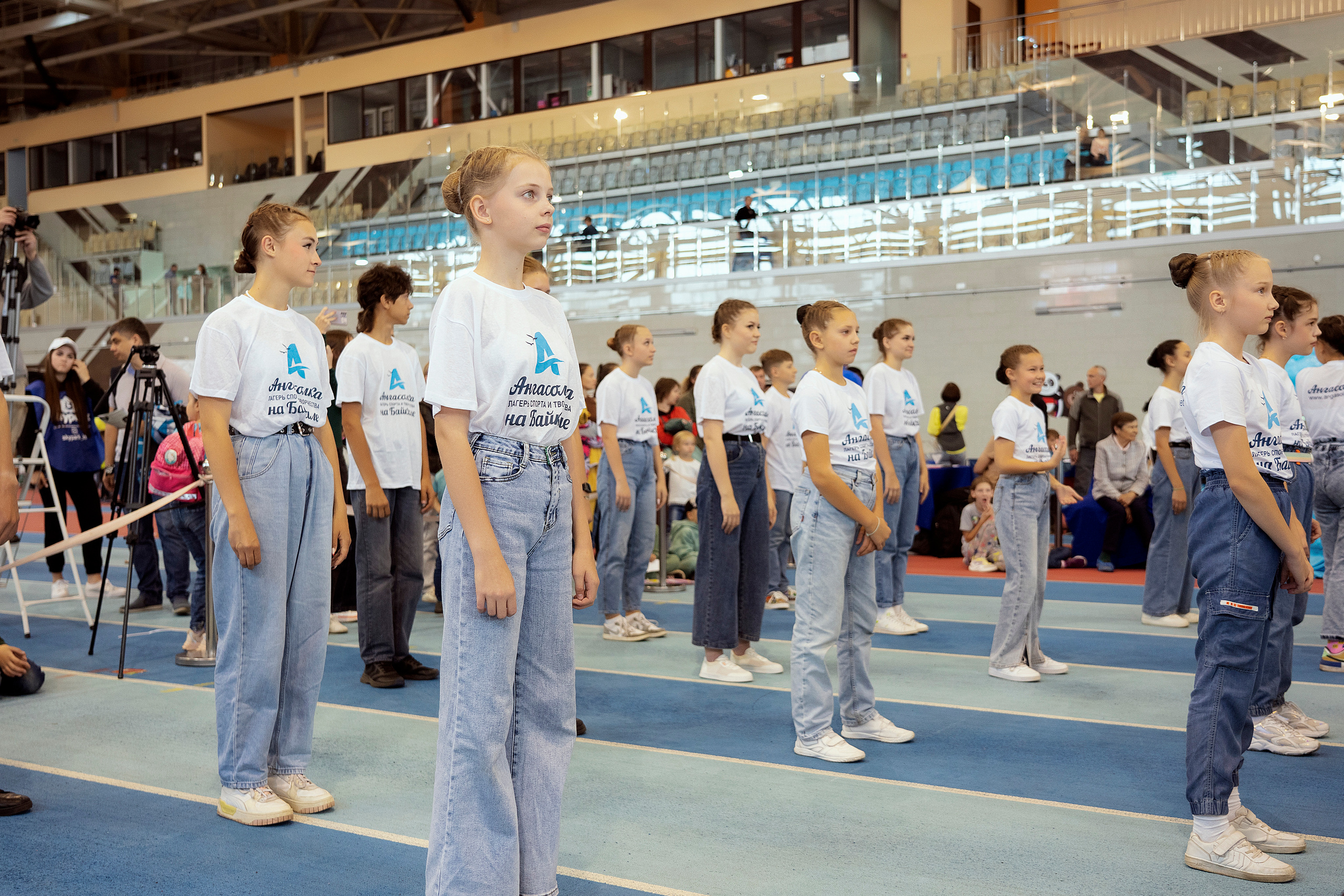 Все любят спорт. Байкал-арена. 10лет. Семейный, детский и школьный фотограф в Иркутске Алёна Зорка