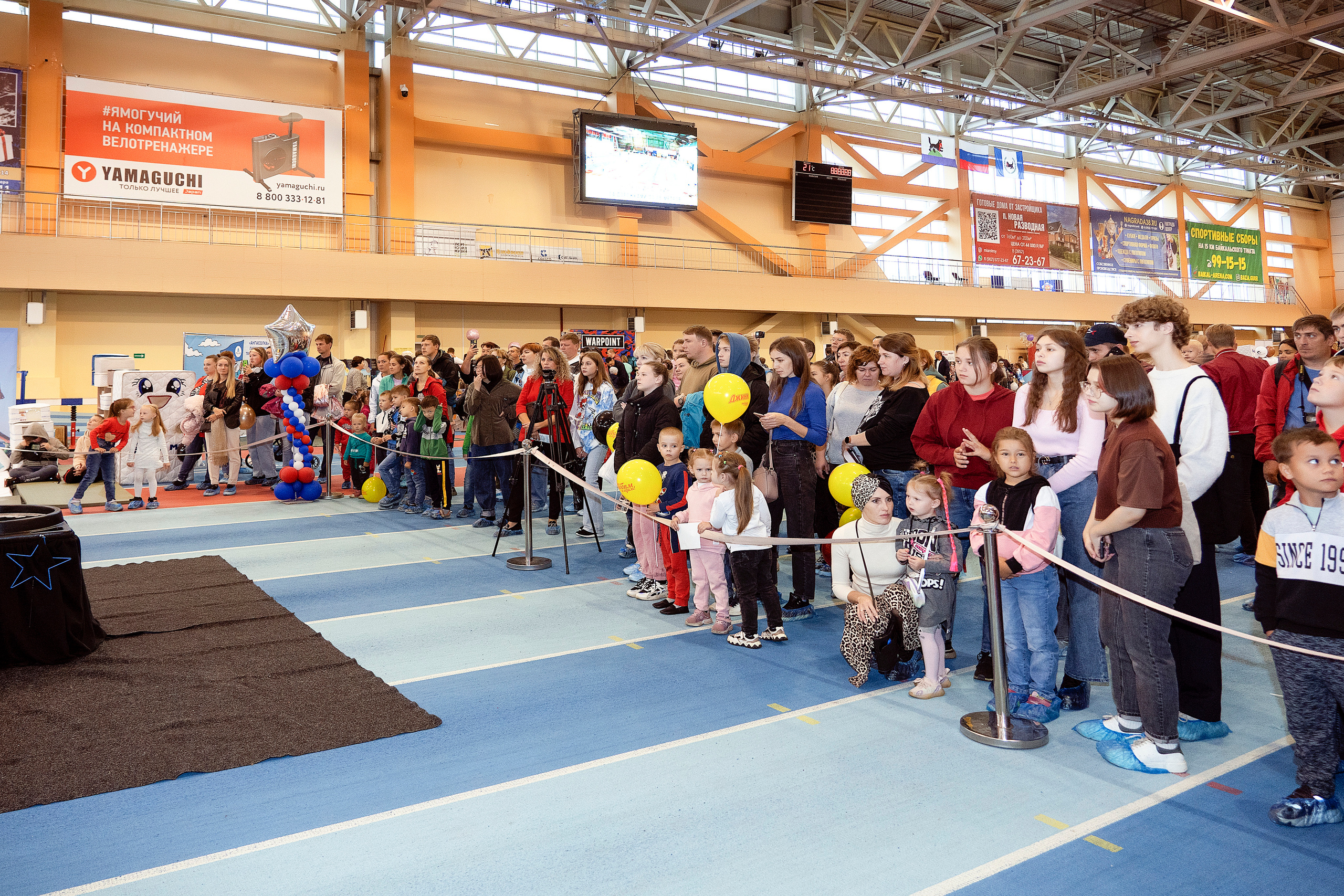 Все любят спорт. Байкал-арена. 10лет. Семейный, детский и школьный фотограф в Иркутске Алёна Зорка